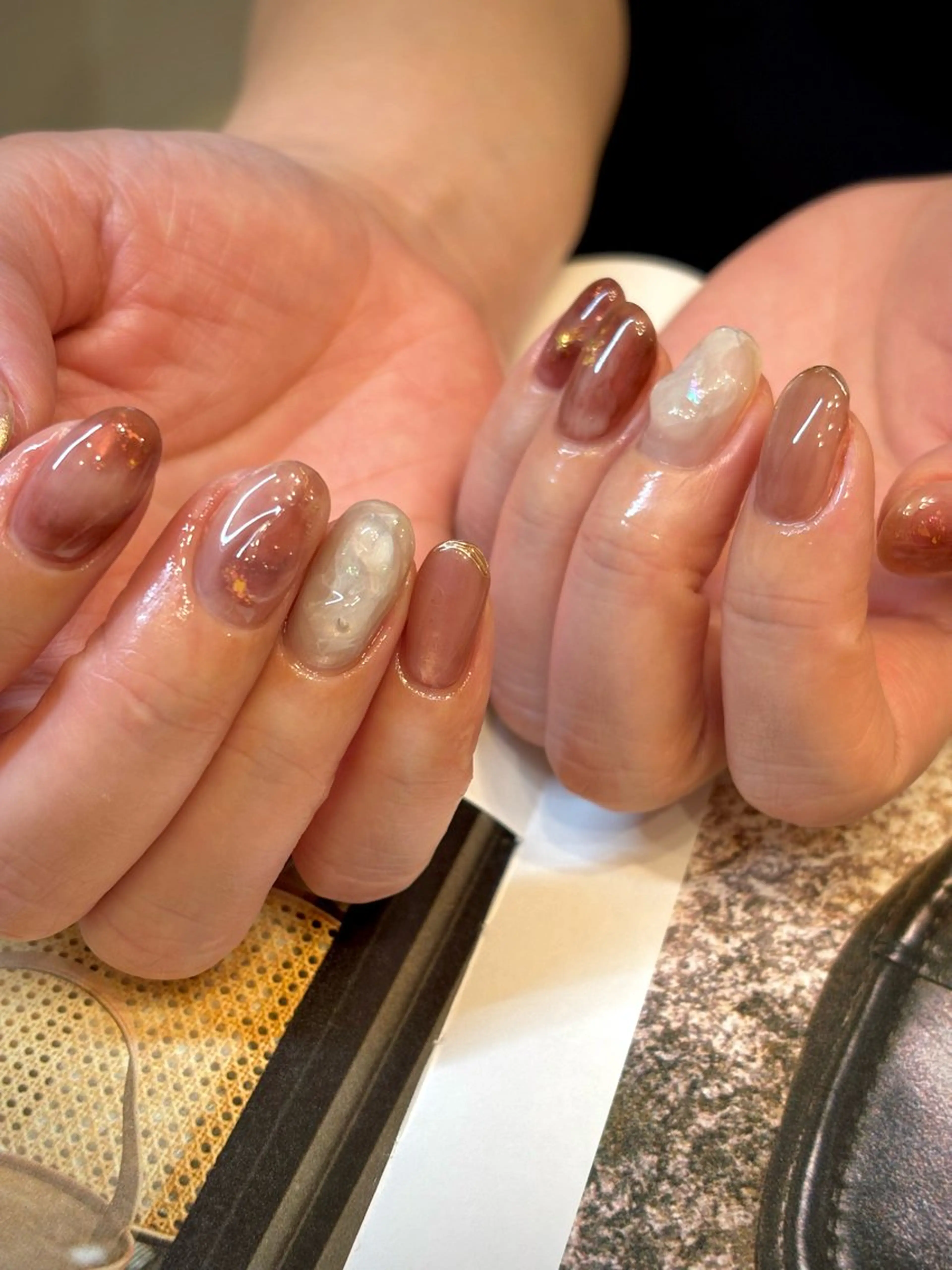 ネイル フットネイル ジェルネイル マグネットネイル ニュアンスネイル ワンカラーネイル illum hicariのネイルデザイン