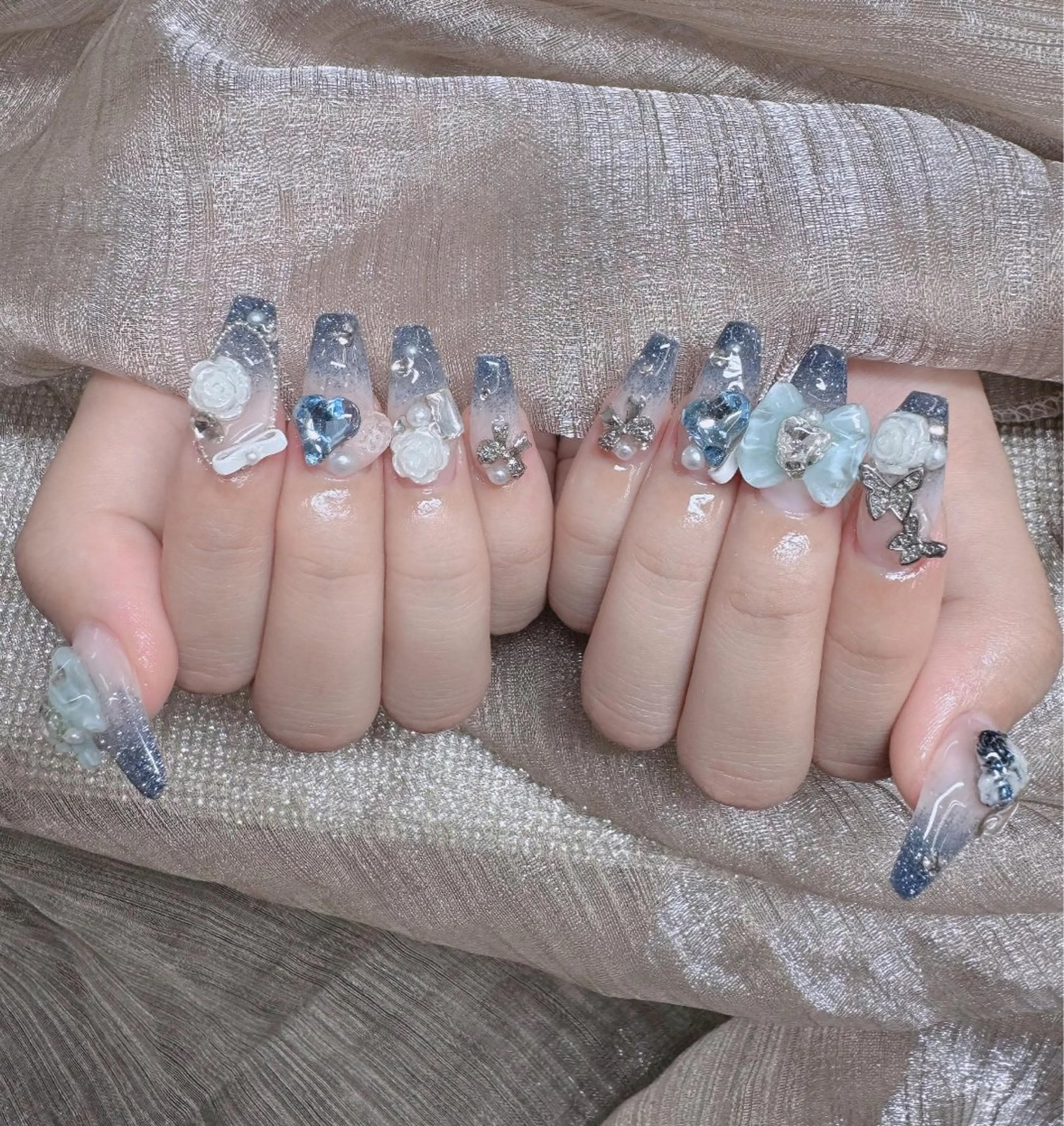 ネイル フレンチネイル ジェルネイル ハロウィン キラキラネイル 韓国ネイル H.baby Nail Salonのネイルデザイン