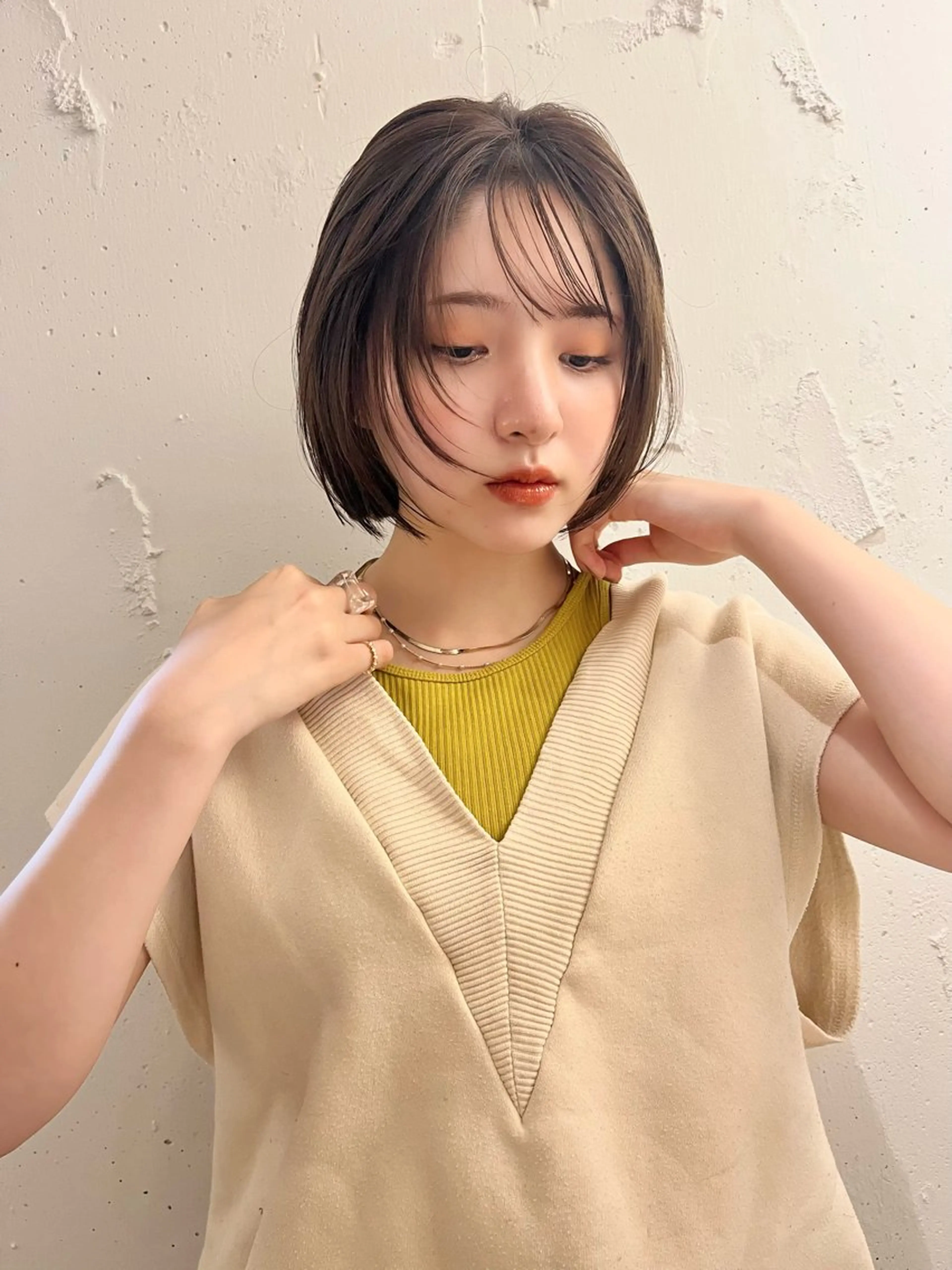 ショート カラー アッシュ ベージュカラー 透明感カラー ラベンダーカラー ボブ カット ヘアカラー トリートメント mei｜顔まわり ×透明感カラーのヘアスタイル