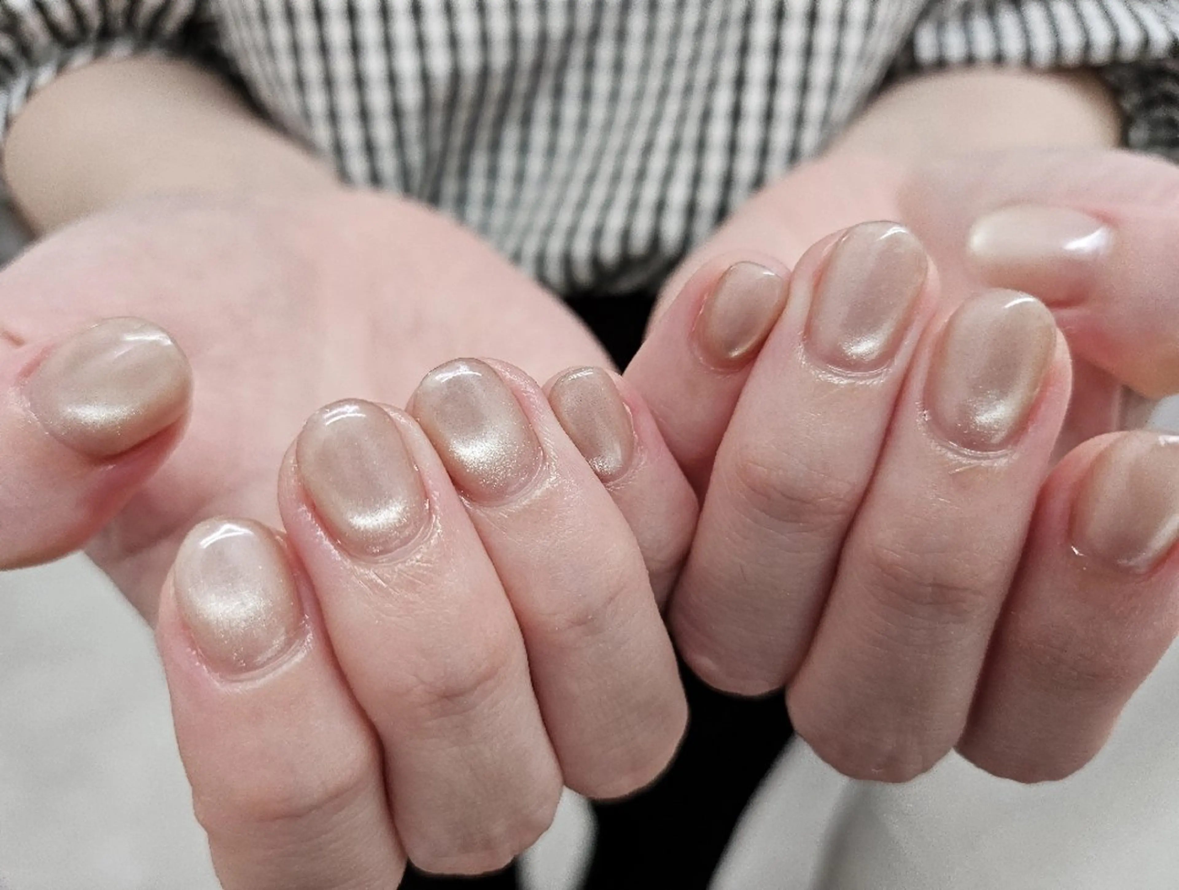 ネイル オーロラネイル ジェルネイル マグネットネイル ミラーネイル オフィスネイル ハンドネイル puku nail 🌼kazu🌼のネイルデザイン