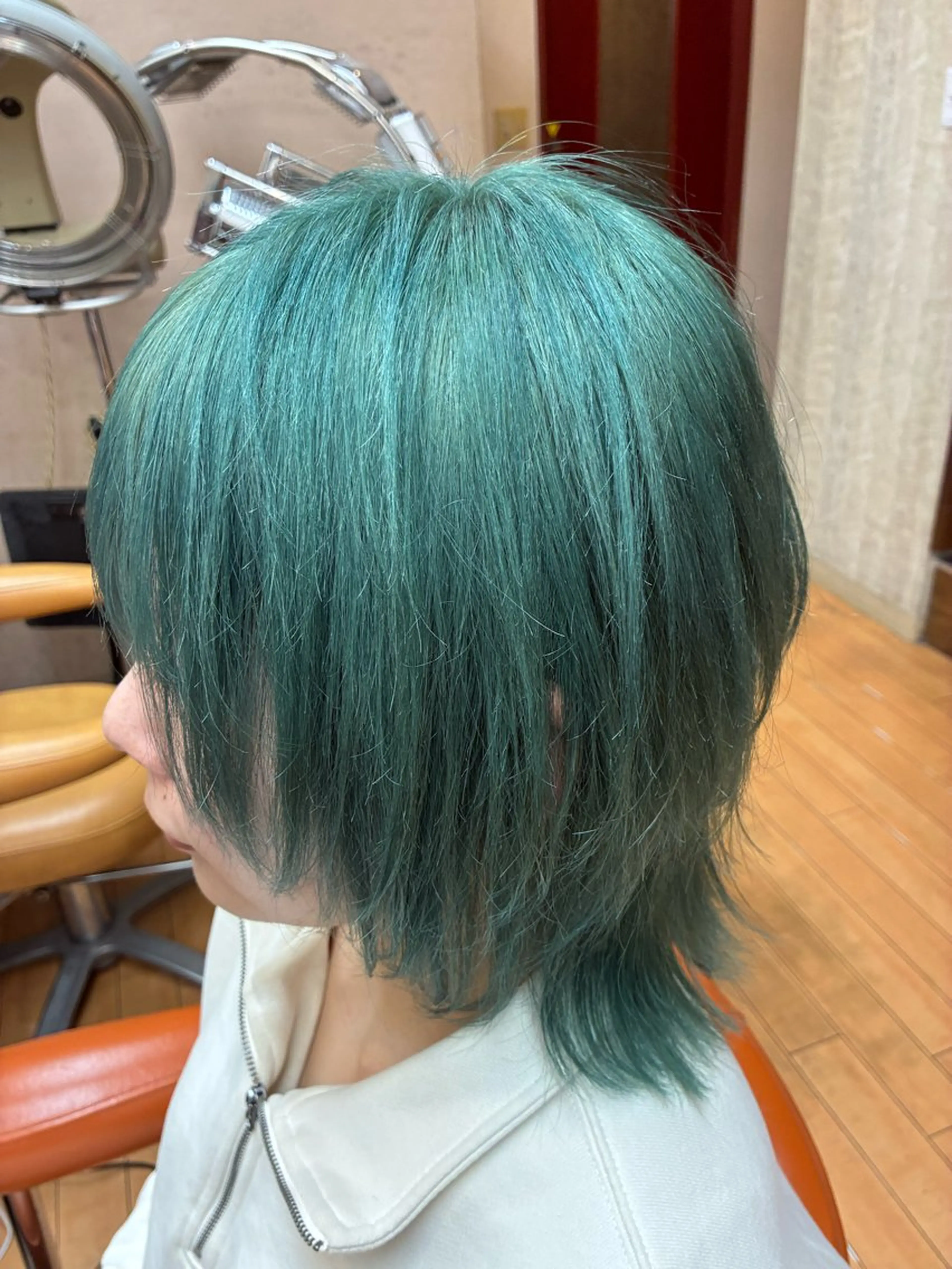 ミディアム カラー ブルーカラー ミント ルキ🌈ブリーチカラ ー&メンズパーマ🦄のヘアスタイル