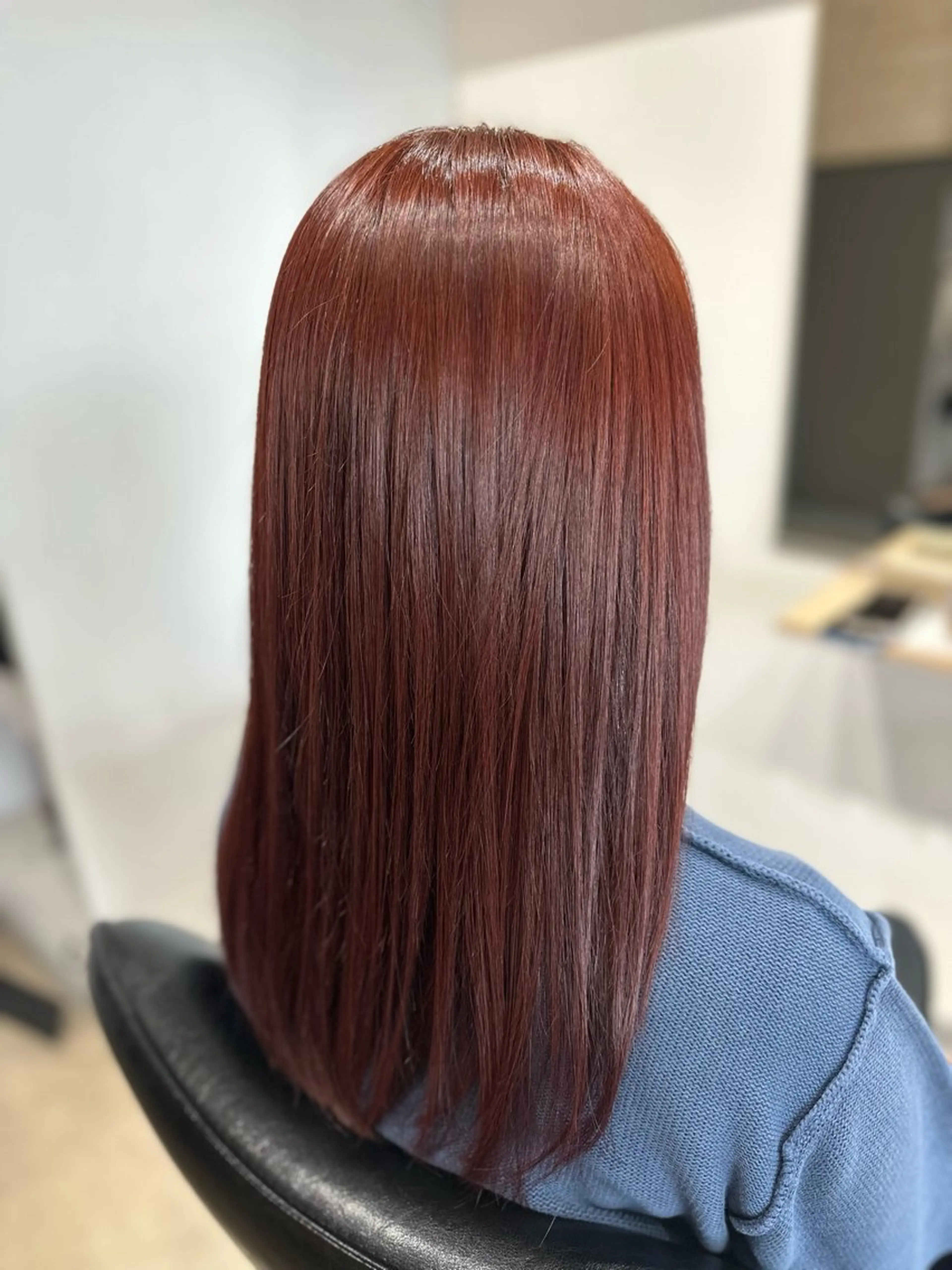 カラー ヘアカラー 飯泉 春乃のヘアスタイル