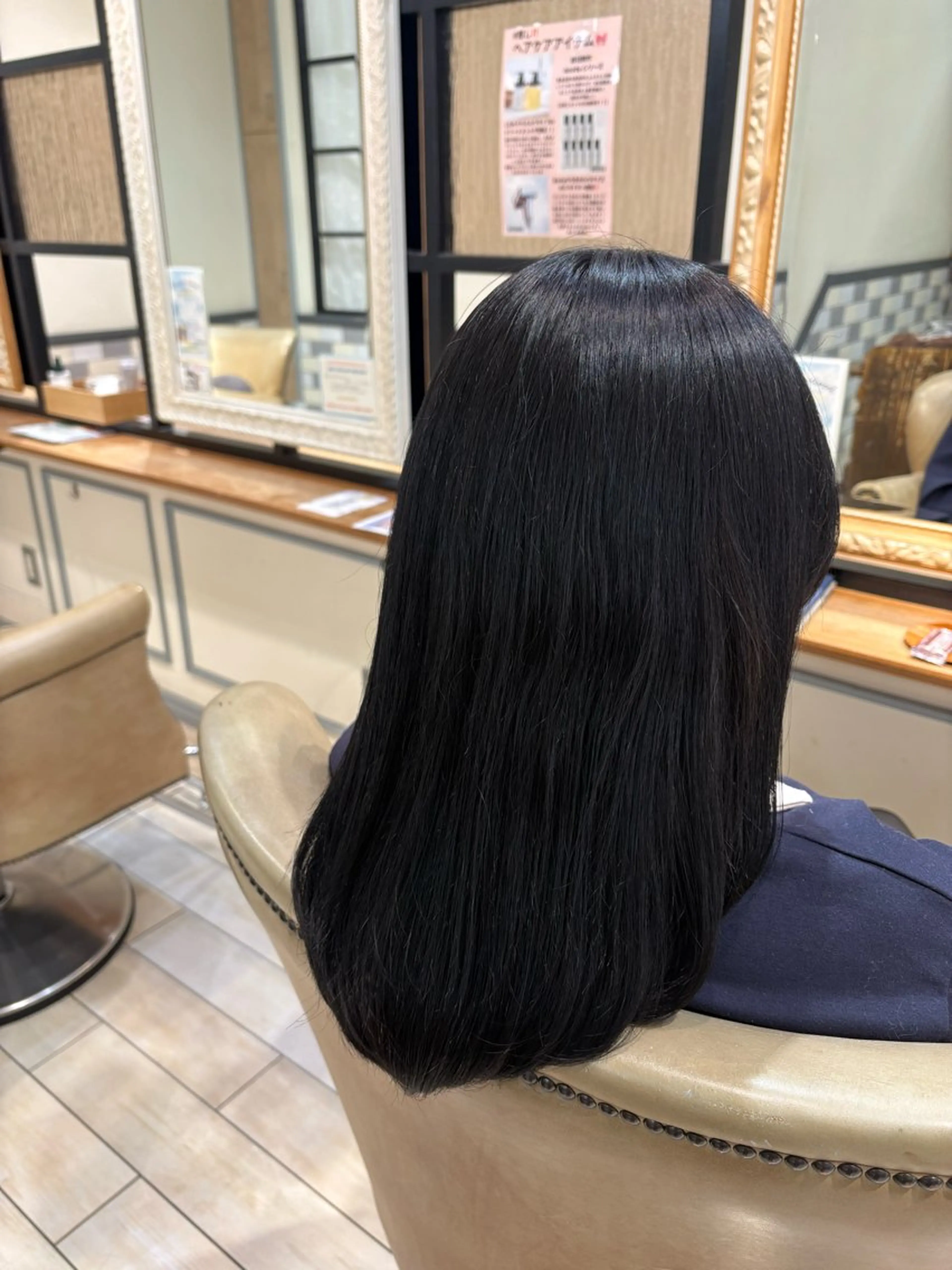 ミディアム カラー トリートメント ヘアカラー トリートメント SUZUKI AIRIのヘアスタイル