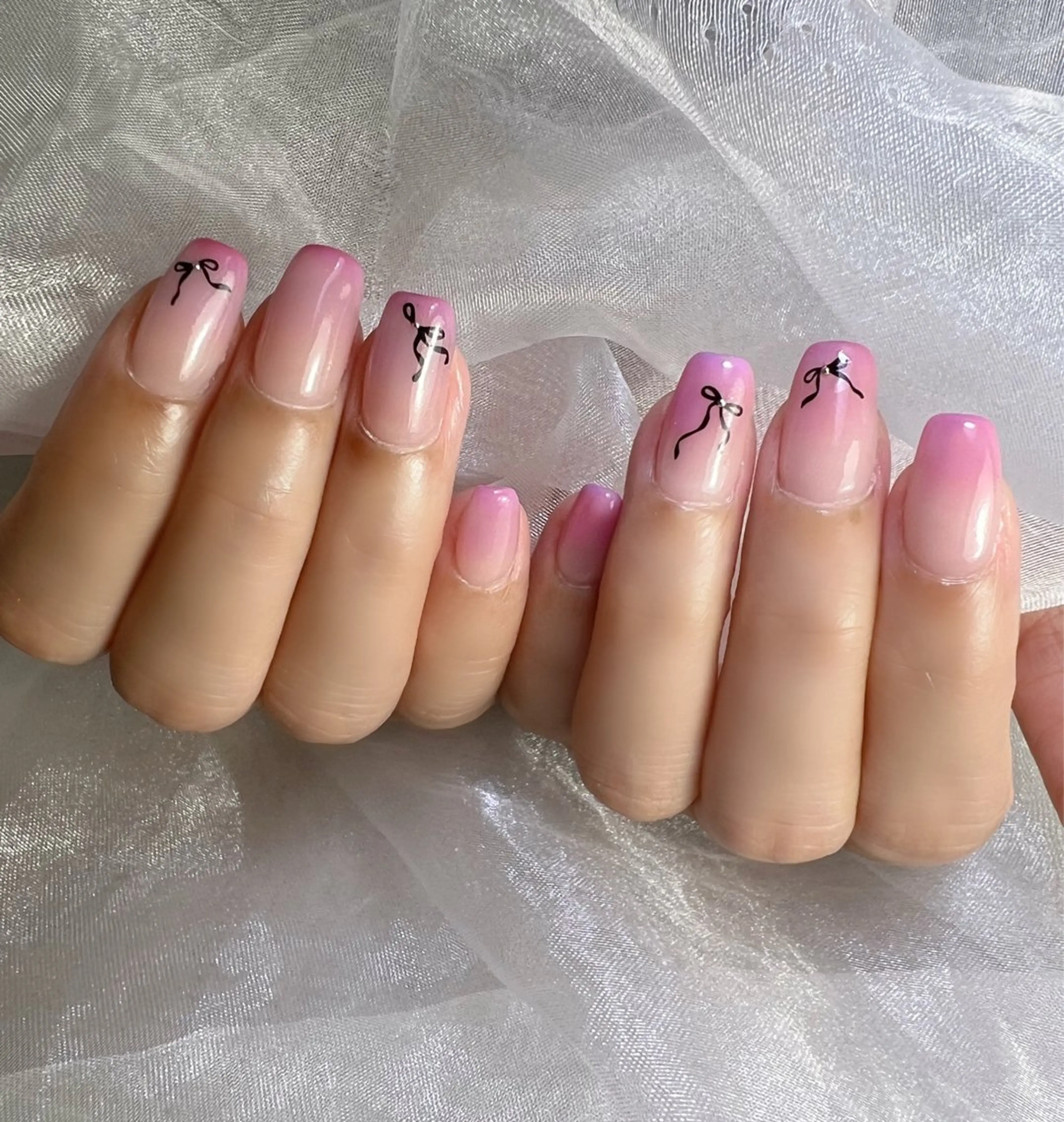ネイル フットネイル ジェルネイル 韓国ネイル マグネットネイル シンプルネイル nail salon Lauleaのネイルデザイン