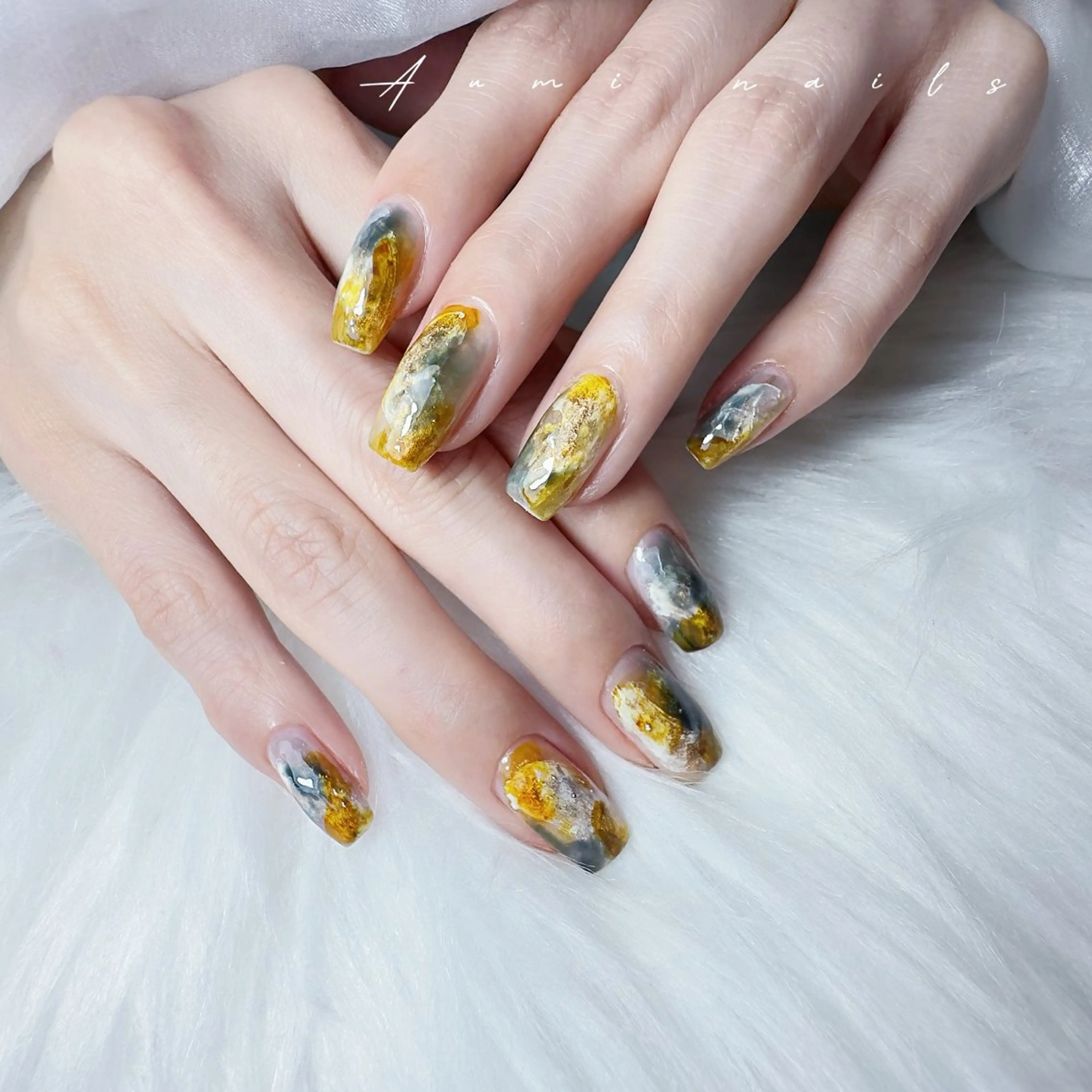ネイル ニュアンスネイル YUMI ニュアンスnailsのネイルデザイン