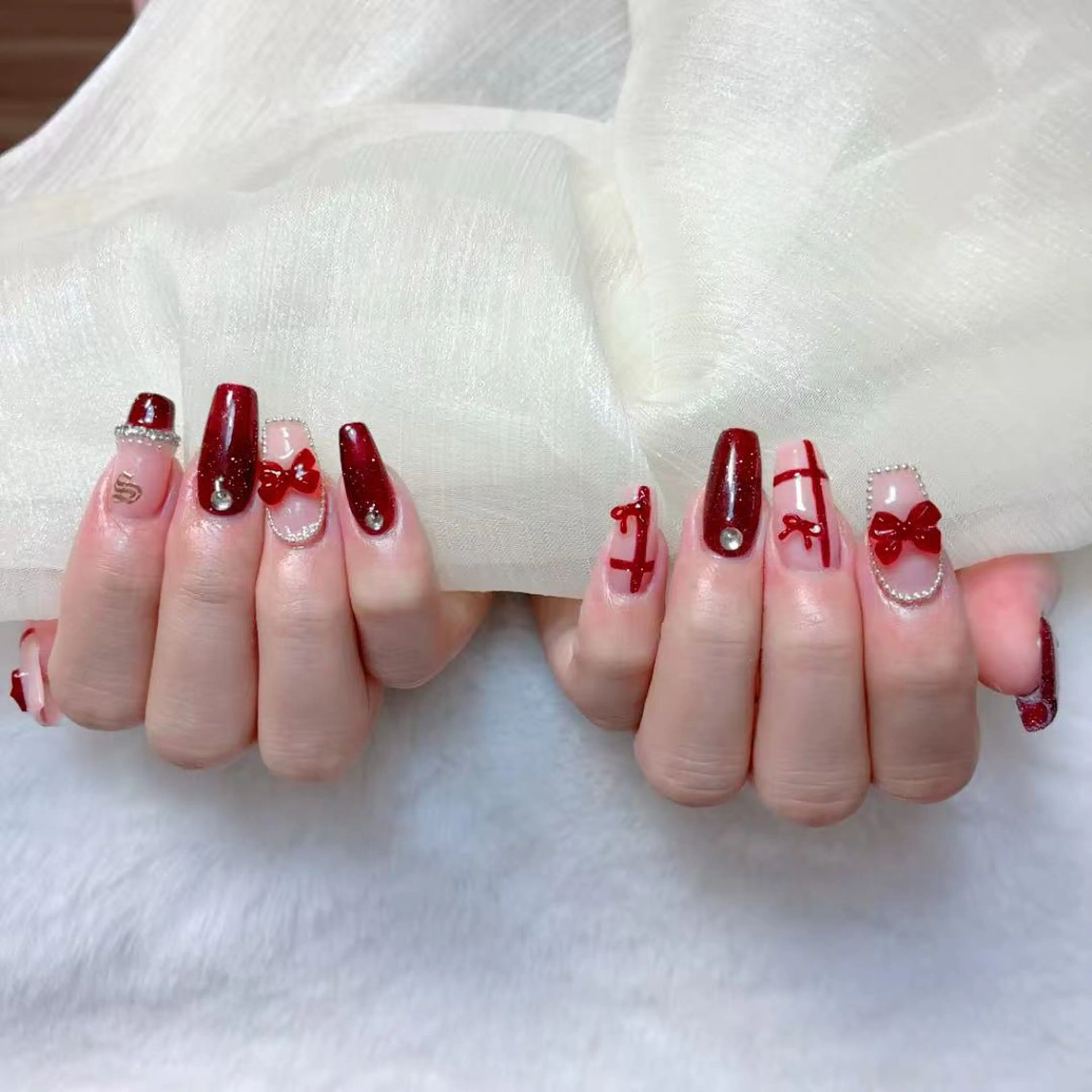 ネイル アニマル柄 アートネイル チークネイル フラッシュネイル フットネイル ハンドネイル B·U Nail大宮 長さだし専門店のネイルデザイン