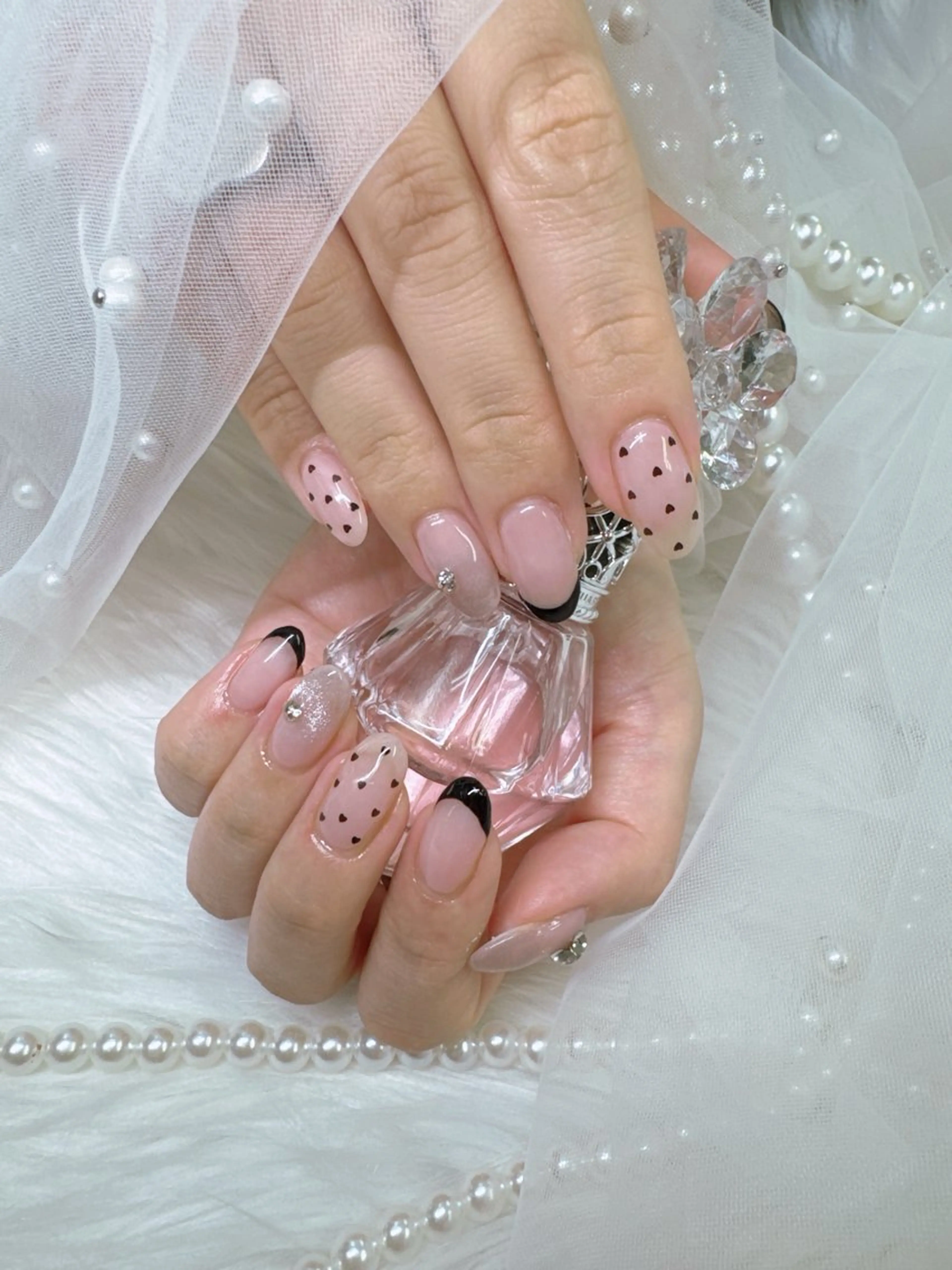 ネイル アートネイル べっ甲ネイル ボルドー チークネイル フレンチネイル ハンドネイル Queeens nailのネイルデザイン