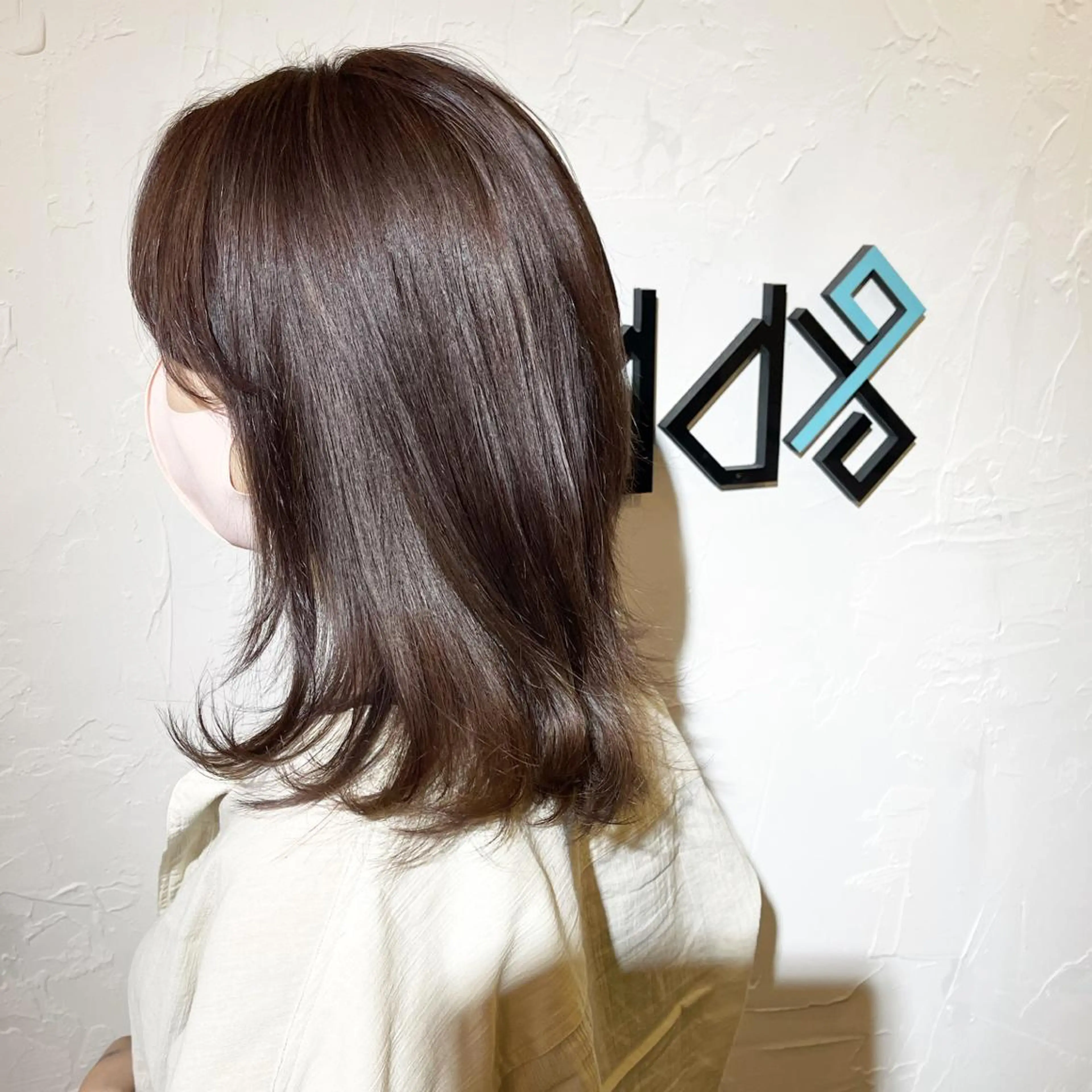 ミディアム カラー パーマ ヘアアレンジ アッシュ バレイヤージュ 黒髪 ブルーカラー ブルーブラック カット ヘアカラー トリートメント ヘッドスパ Add9 柳田健登のヘアスタイル