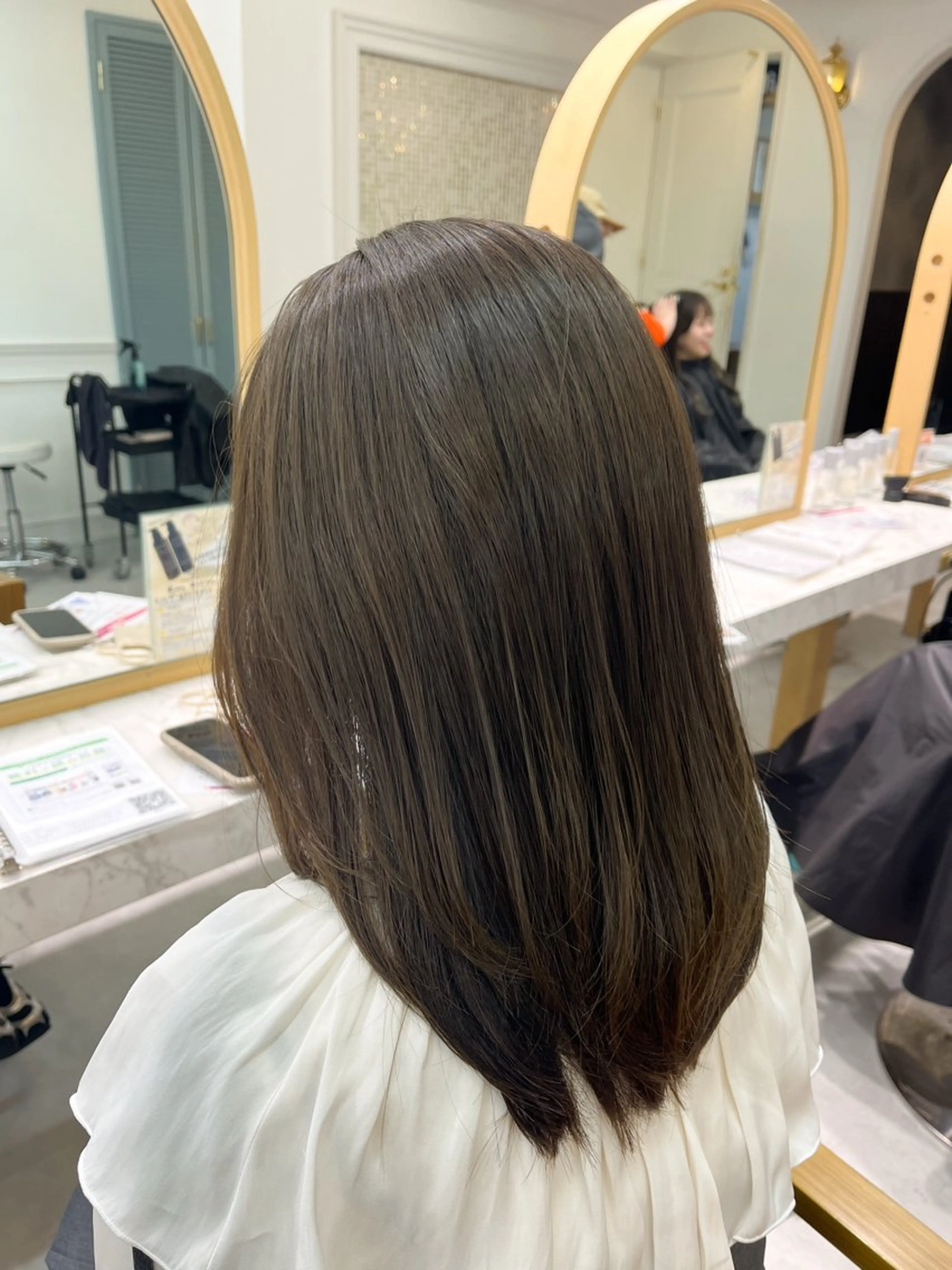 セミロング ヘアカラー 長島美織 /透明感カラーのヘアスタイル