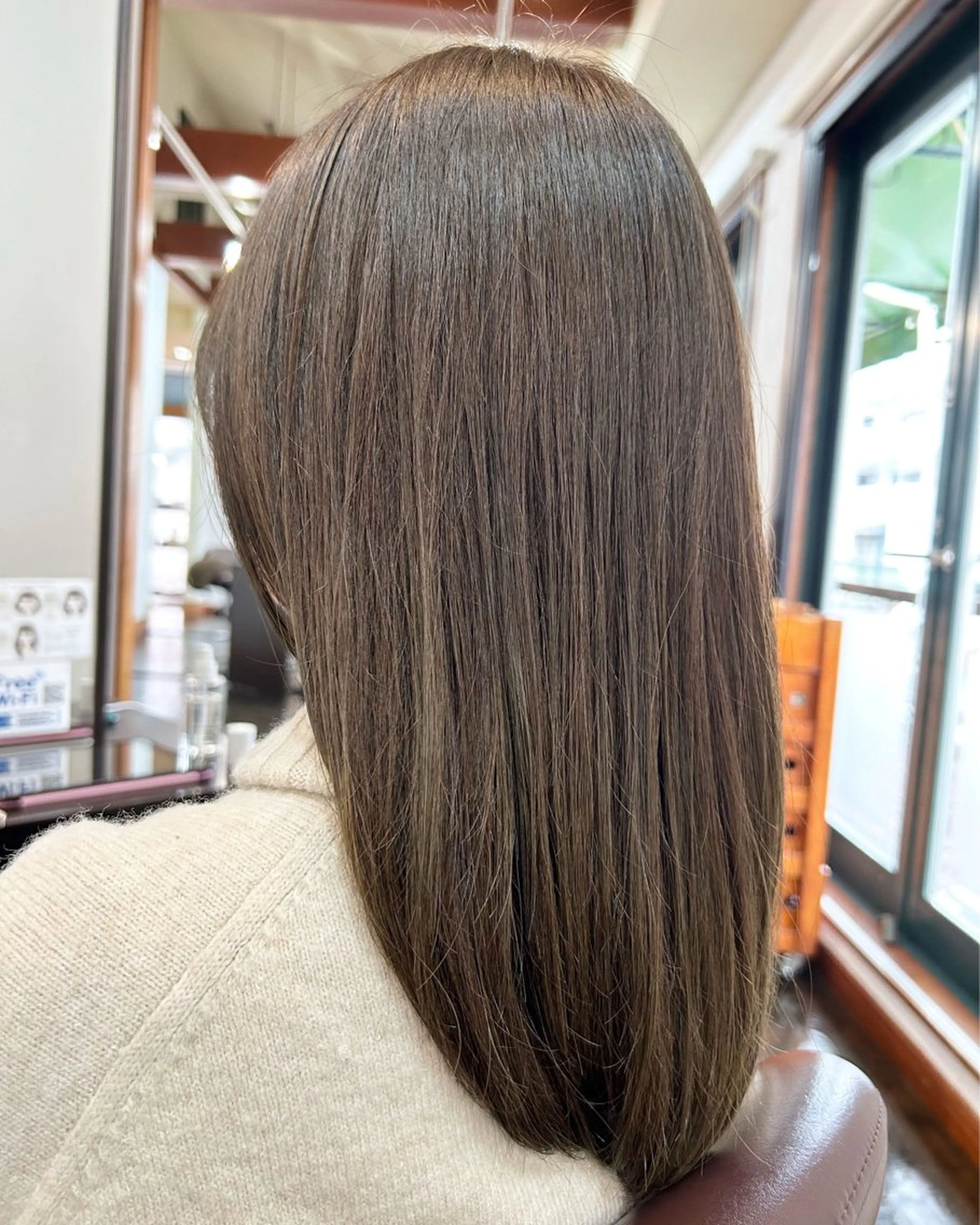 カラー グレージュ オリーブグレージュ オリーブグレー 坂本 瑞季 🤍 髪質改善のヘアスタイル