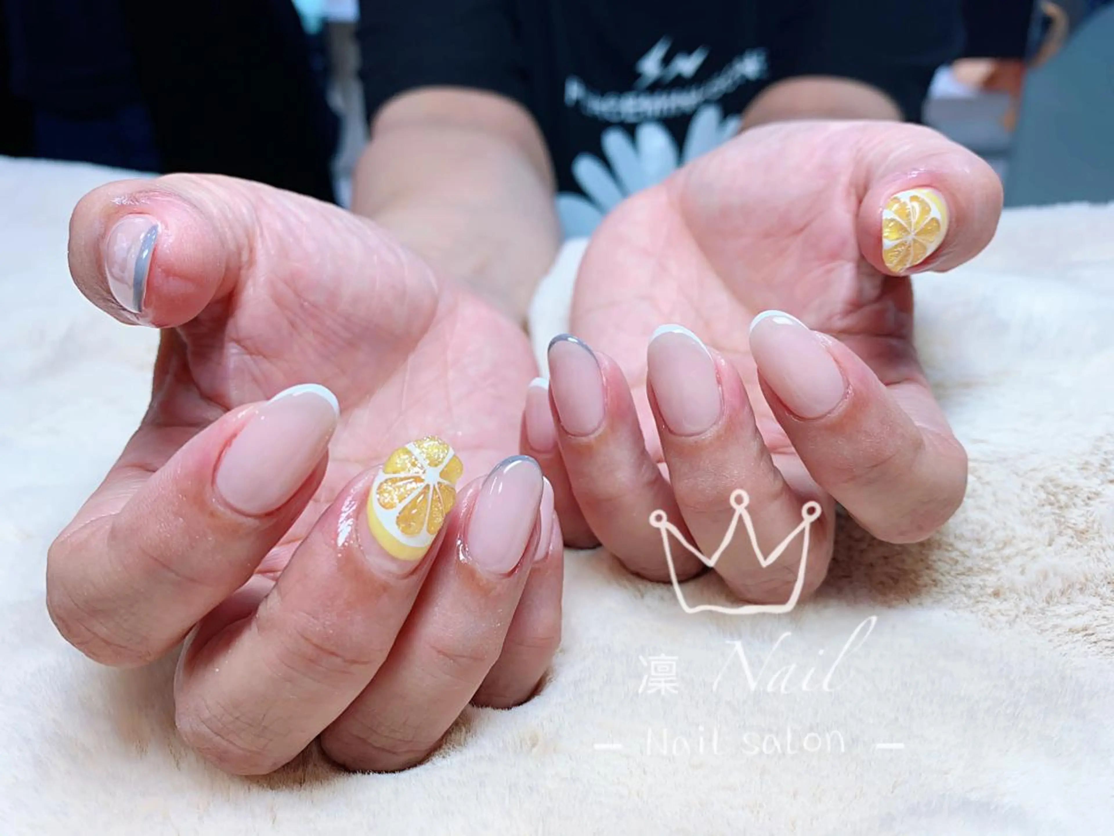ショート カラー ネイル Le’a NailSalonのネイルデザイン
