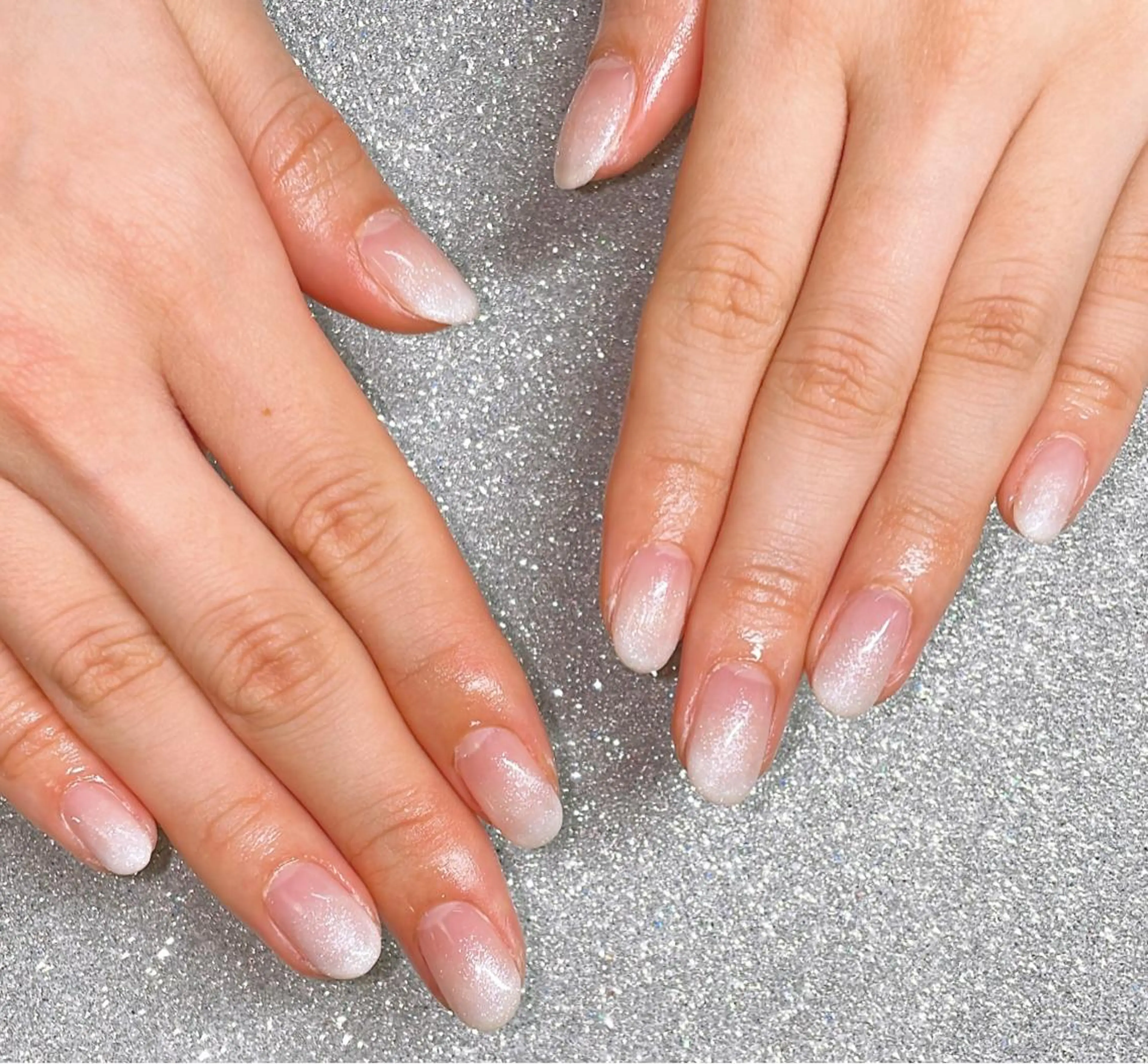 ネイル VIERU 🌈🎀💖のネイルデザイン