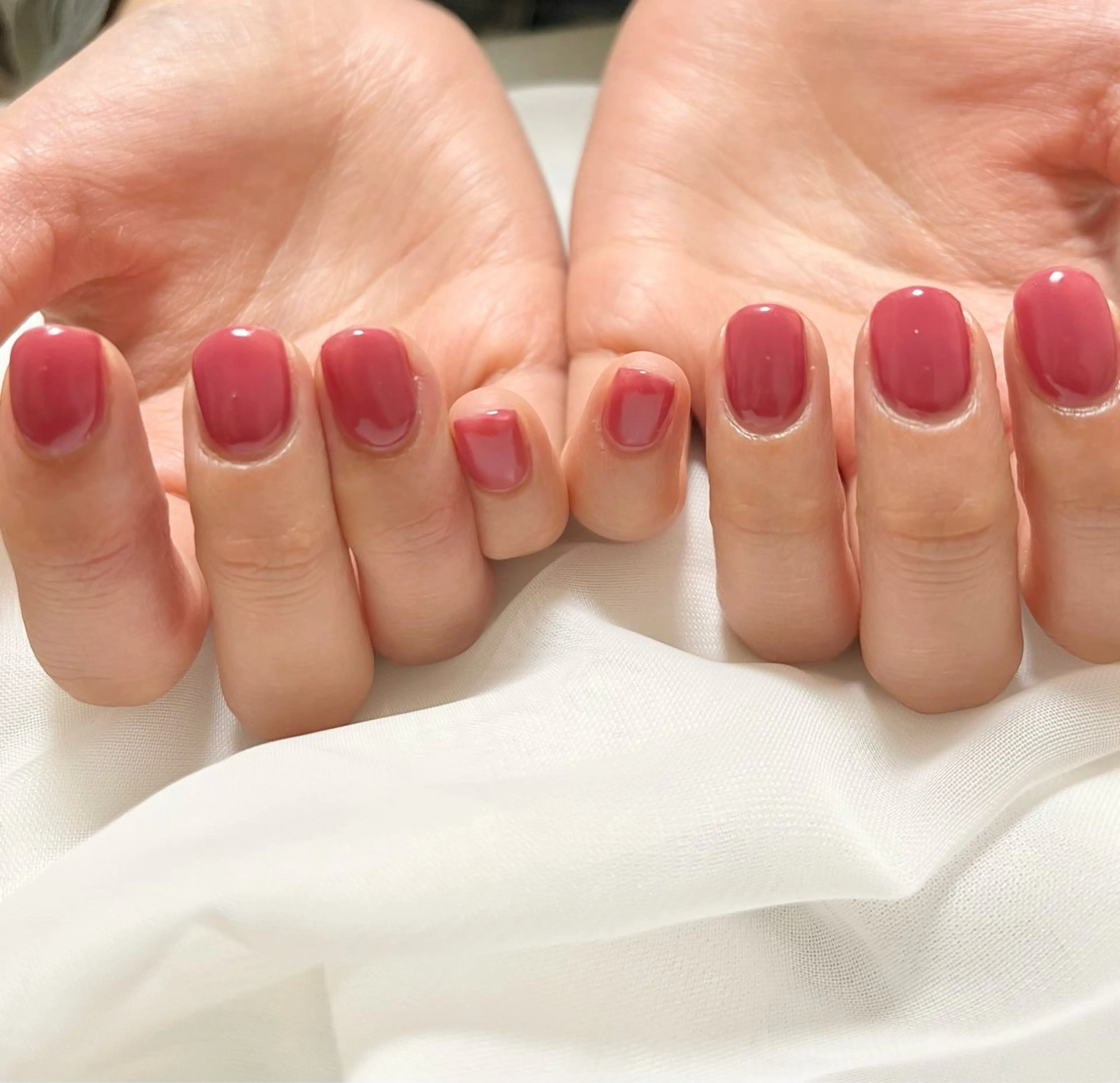 【オフ無し】ハンド ワンカラー/ラメグラ/ラメフレンチ　シンプルネイル、オフィスネイルにも！　メンズOKの写真