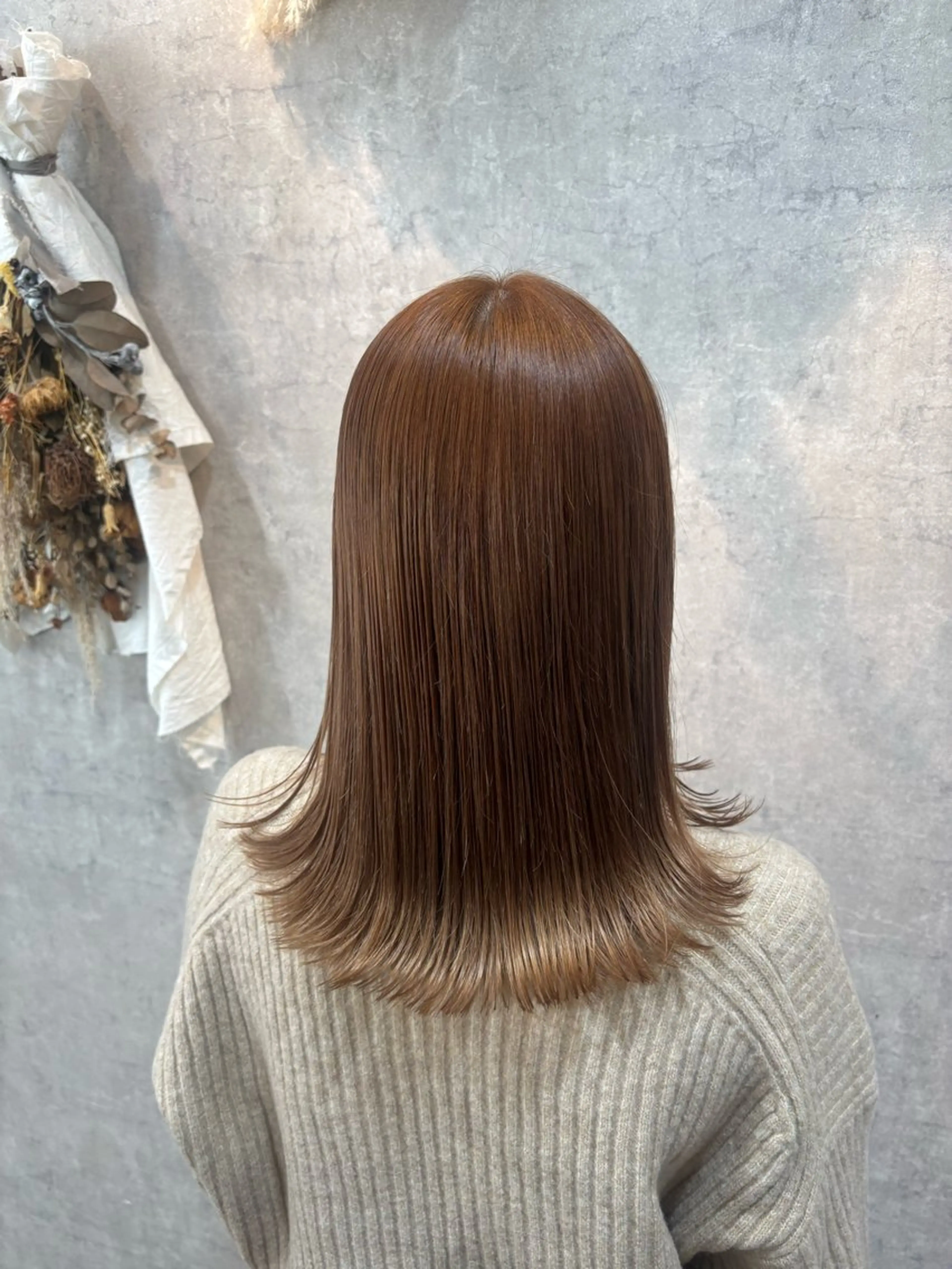 ミディアム 下山 萌華のヘアスタイル