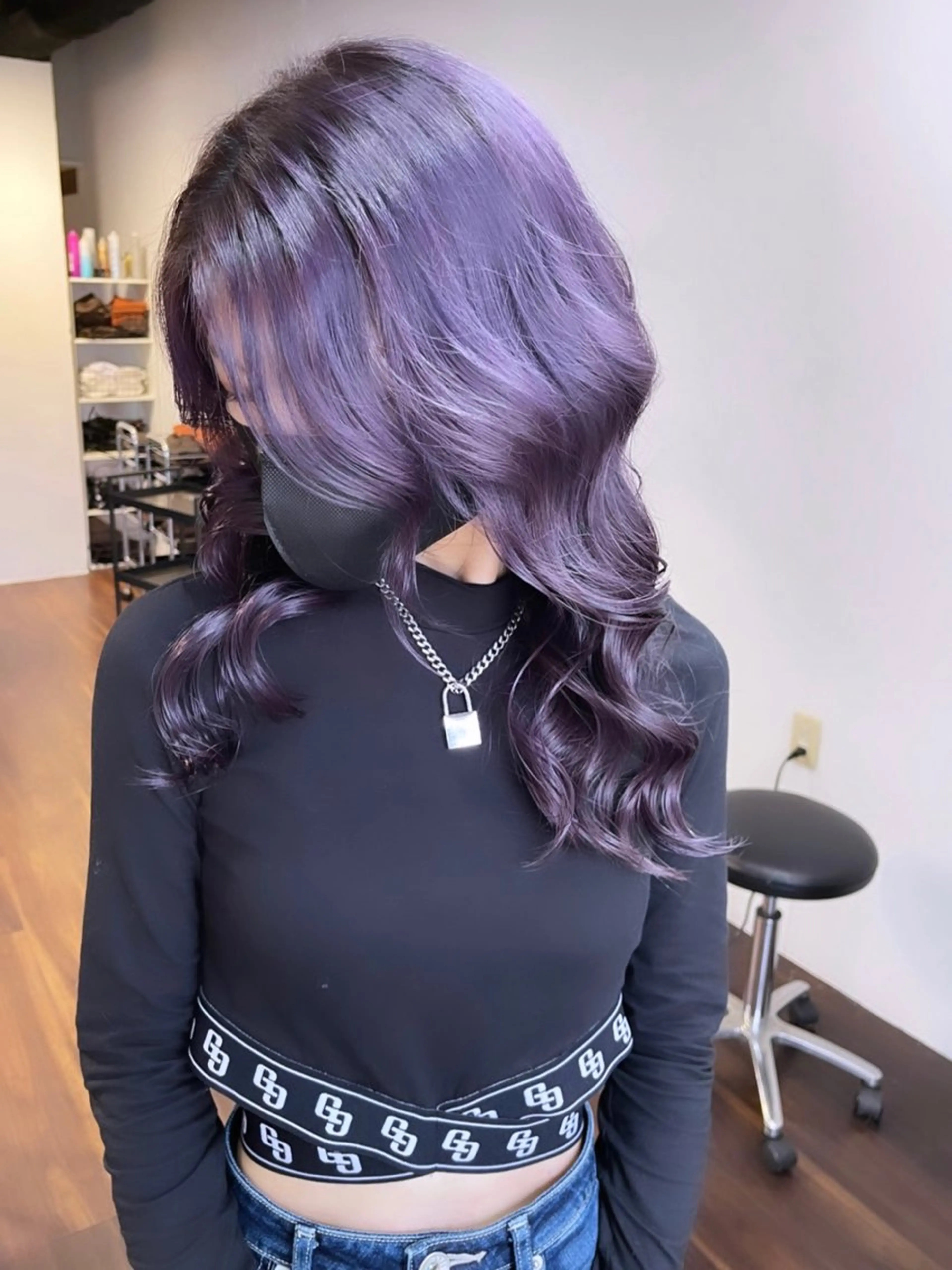 セミロング カラー ヘアアレンジ ベージュカラー ブリーチ イヤリングカラー ハイトーンカラー ミルクティーベージュ ヘアカラー トリートメント 髪質改善/レイヤー 縮毛矯正/ケラチン耀のヘアスタイル