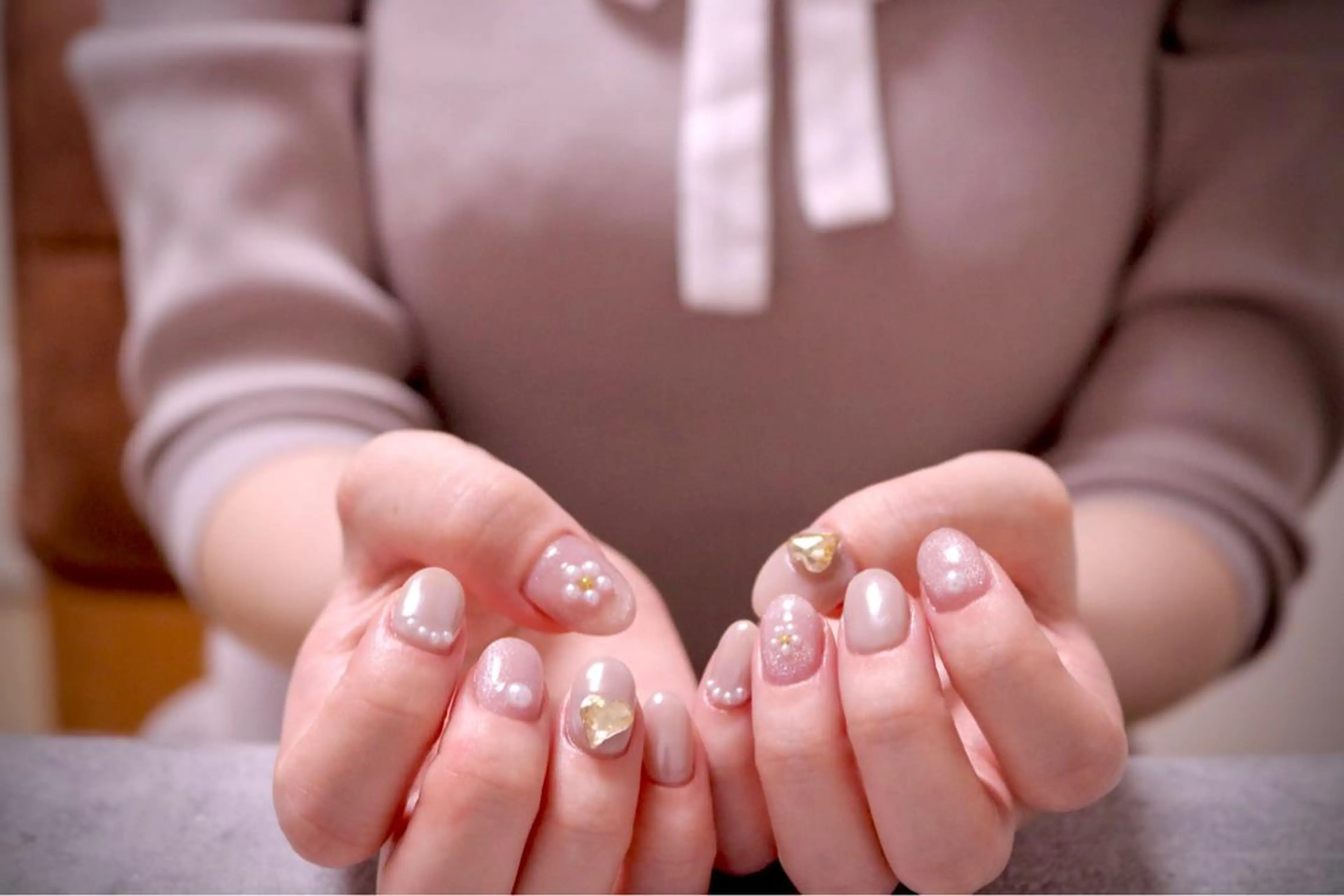 ネイル オーロラネイル カジュアル 長さ出し ジェルネイル 韓国ネイル ハンドネイル MH Nailのネイルデザイン