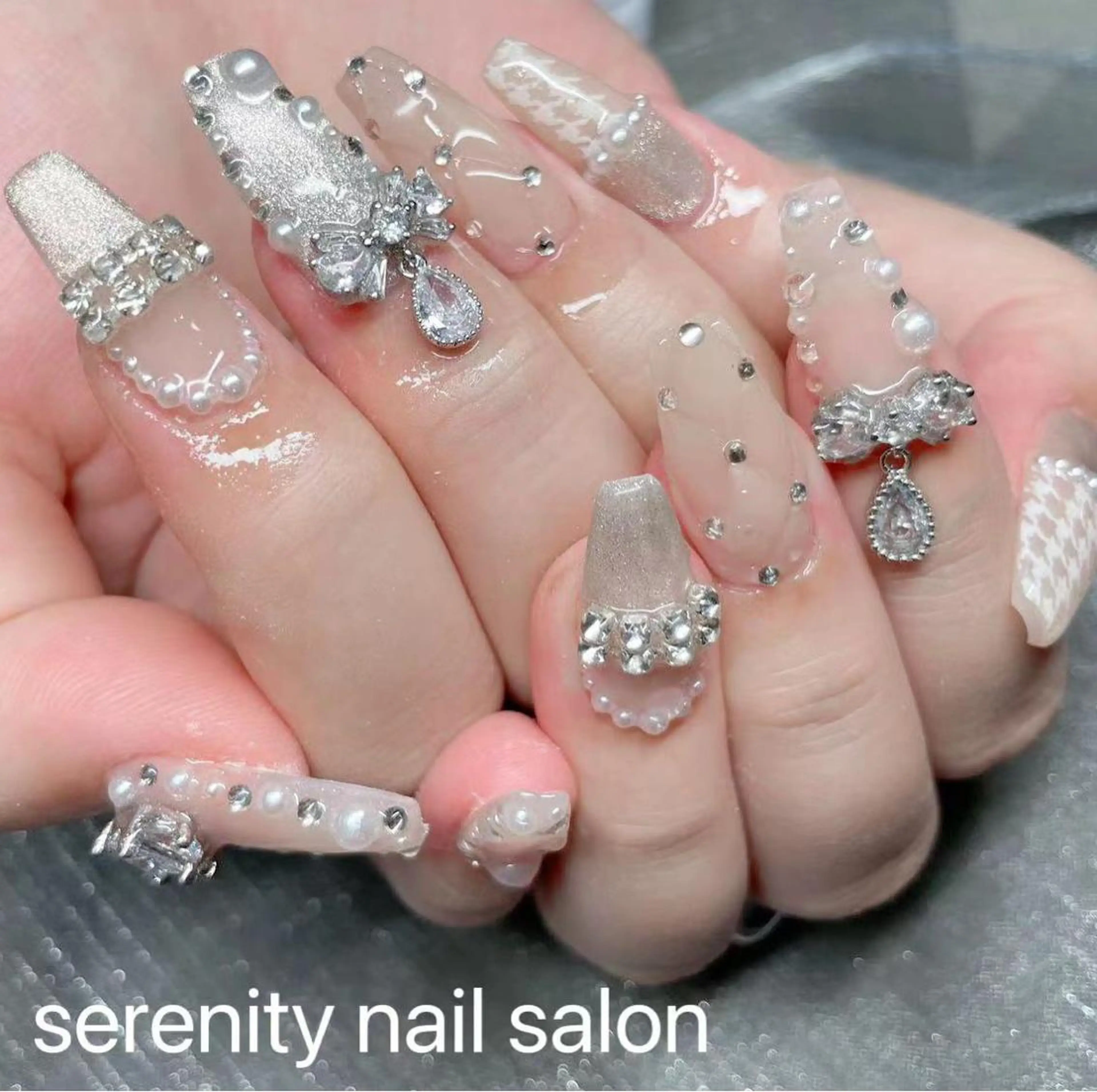 ネイル ハンドネイル ハンドケア ✨Serenity Nail salonのネイルデザイン
