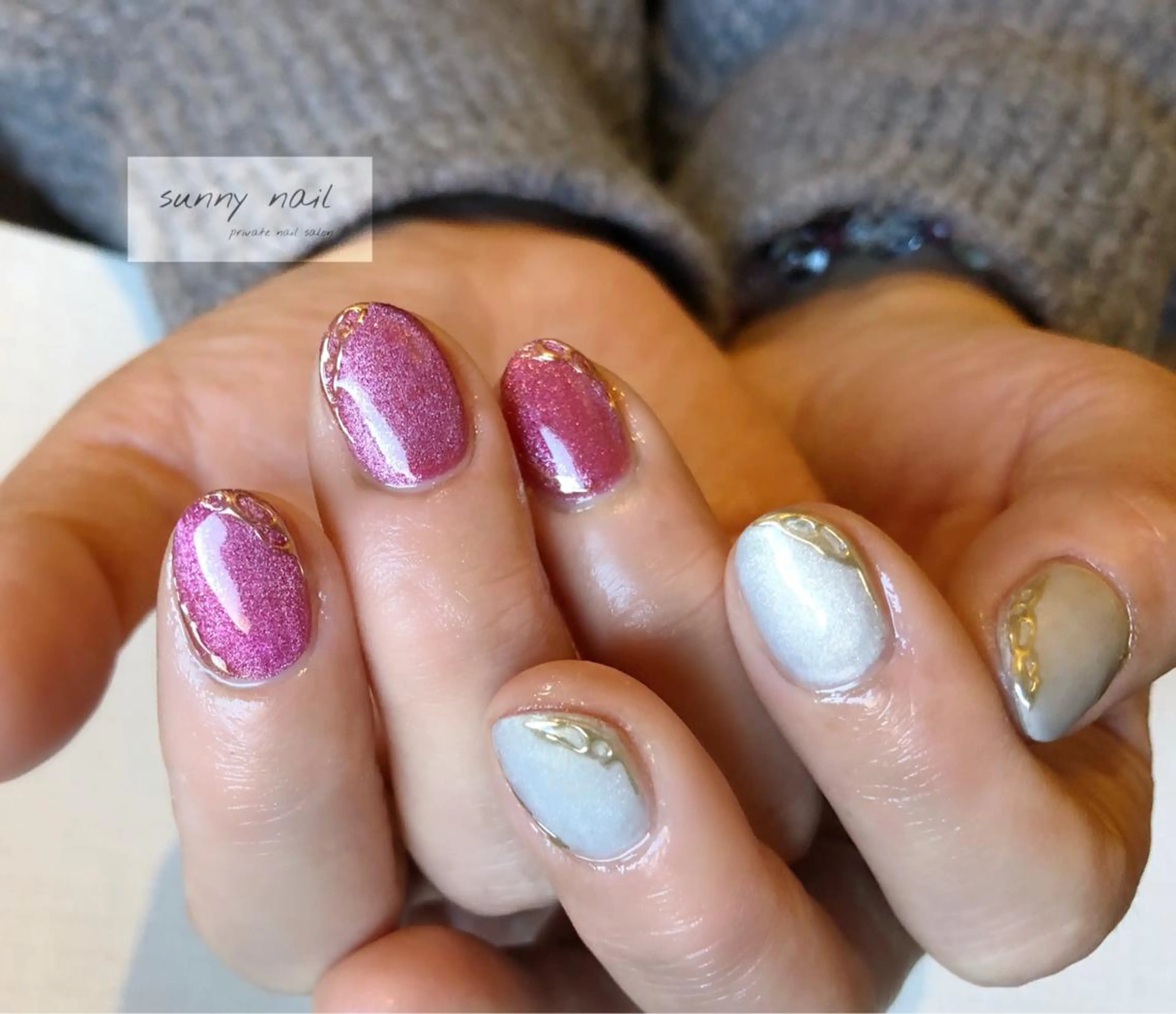 ネイル アートネイル ボルドー ジェルネイル ゴールド マグネットネイル sunny nailのネイルデザイン