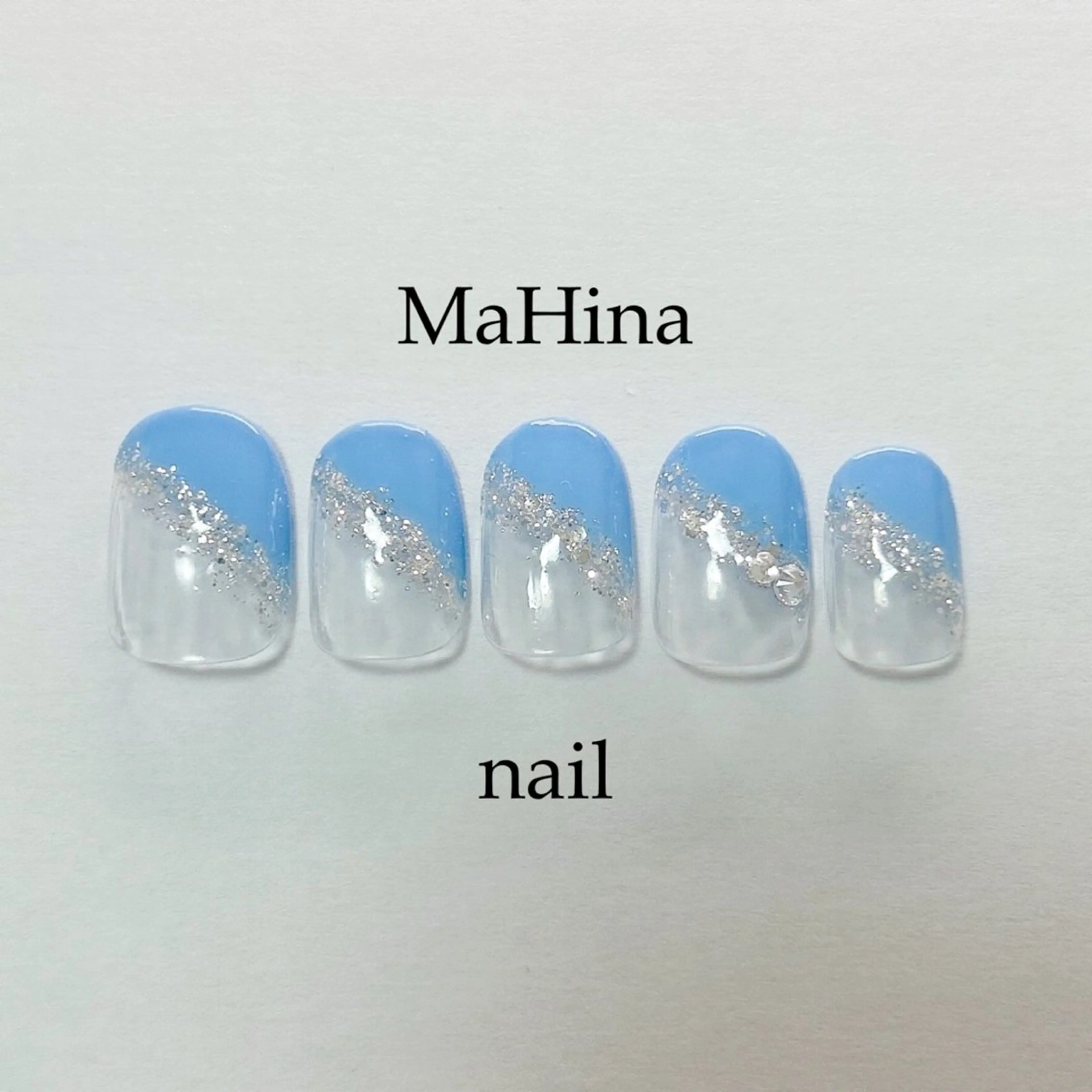 ネイル ブルー フットネイル フレンチネイル ジェルネイル ラメ(グリッター) ハンドネイル MaHina🌙 salonのネイルデザイン