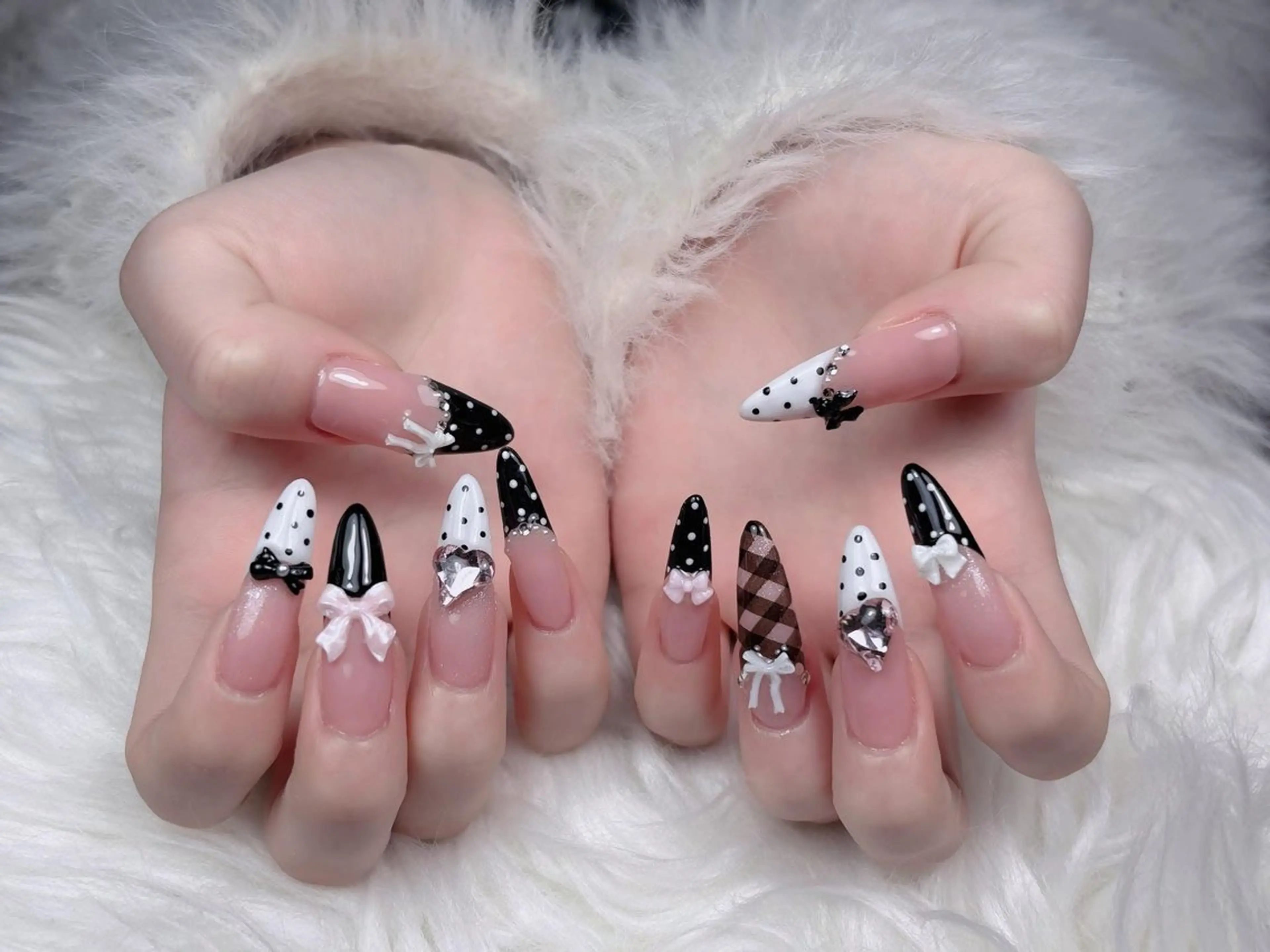ネイル ハンドネイル NailsbyT N.Sugamoのネイルデザイン