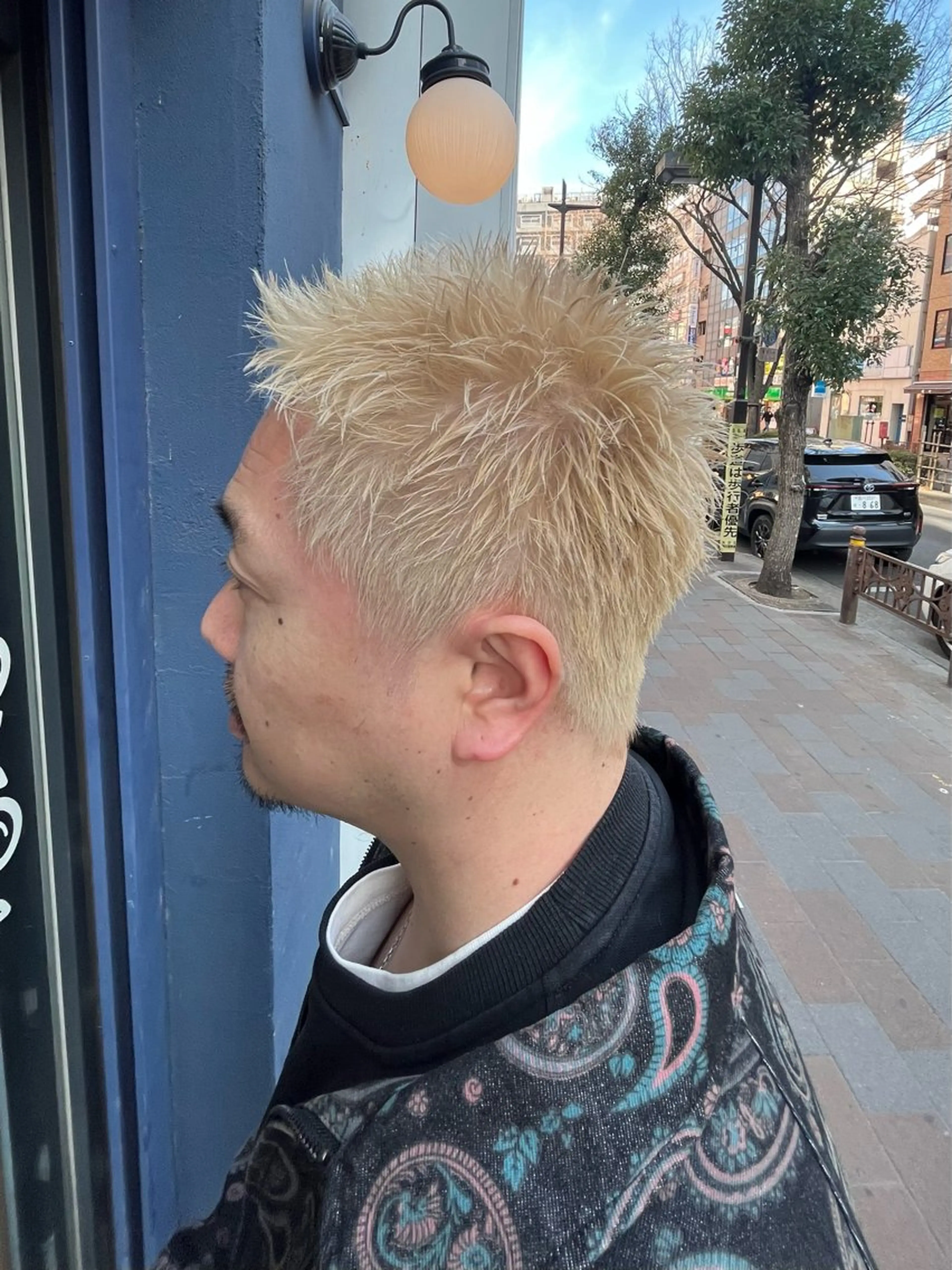 ハイトーンスパイキーショート☆カット+ブリーチ+カラーの写真