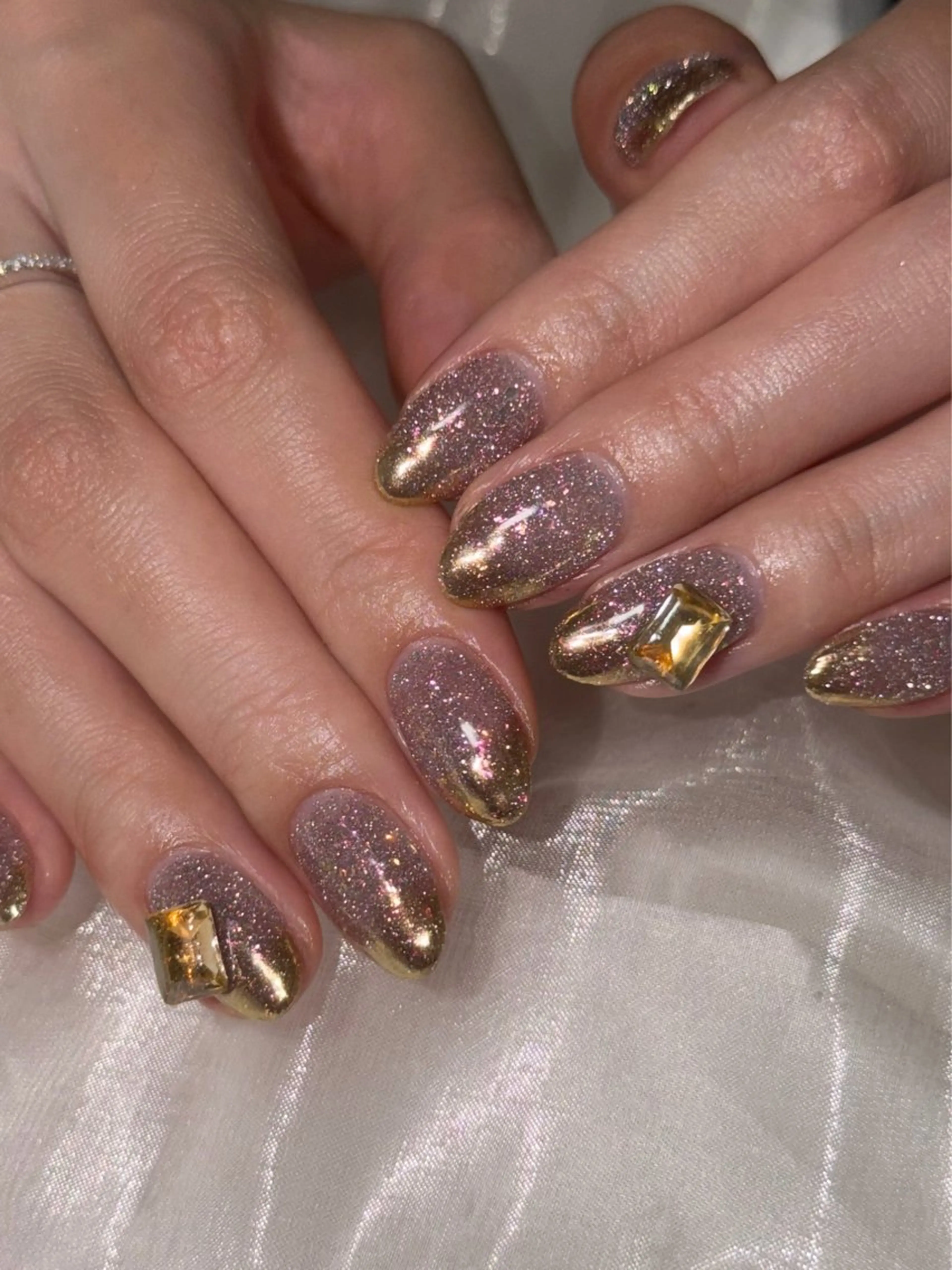 ネイル ハンドネイル nailsalon moe.所属・yume 大人ガーリーネイルのネイルデザイン