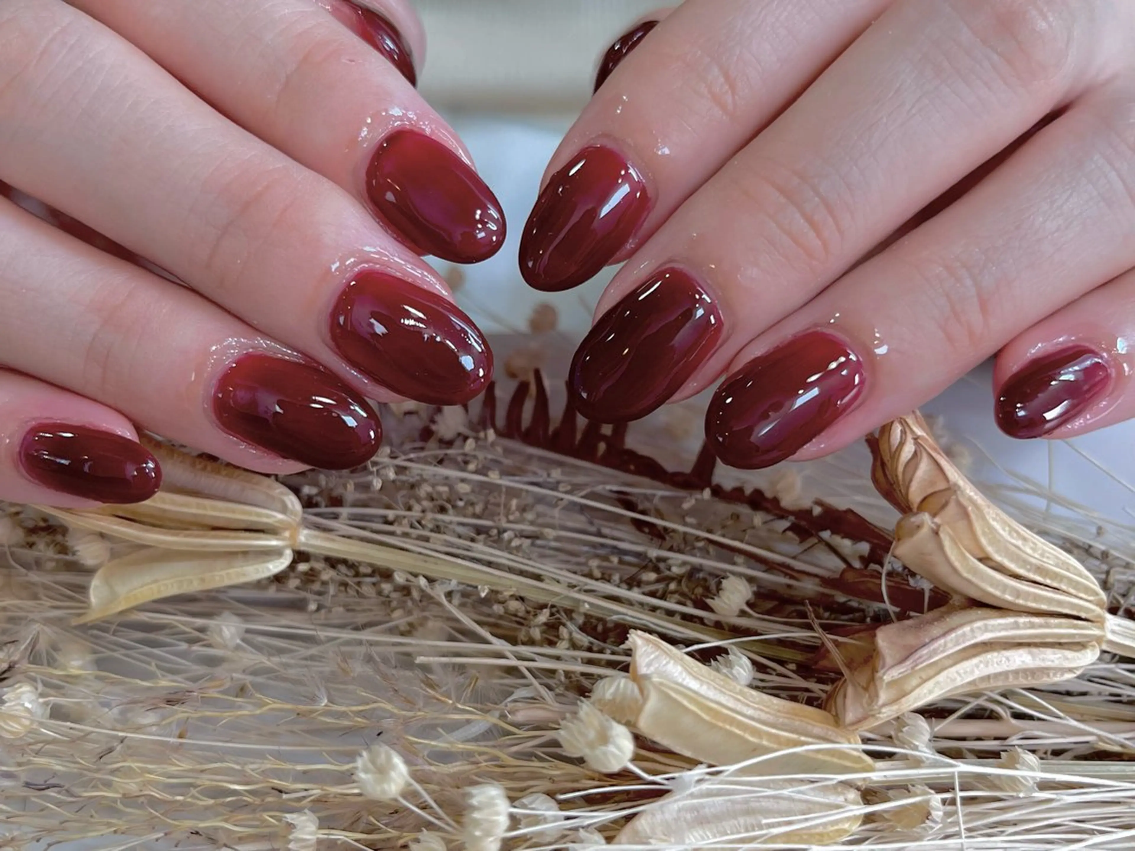 ネイル 赤色 Queen nail所属・QUEENＮA IＬ JR寺田町1分のネイルデザイン