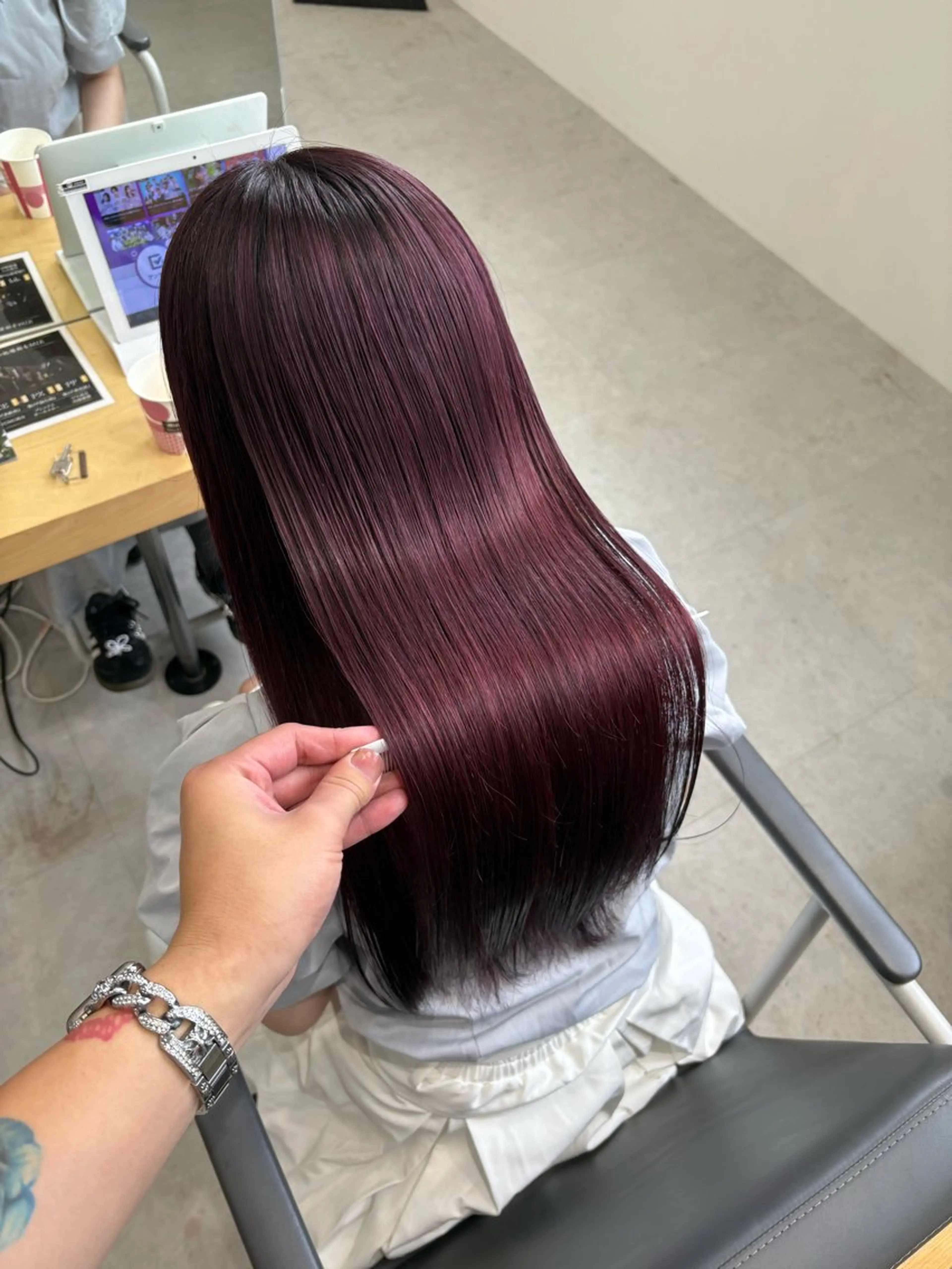 ロング カラー ブリーチ 透明感カラー ダブルカラー 髪質改善 トリートメント ヘアカラー トリートメント ダブルカラー/ 髪質改善💎安藤のヘアスタイル