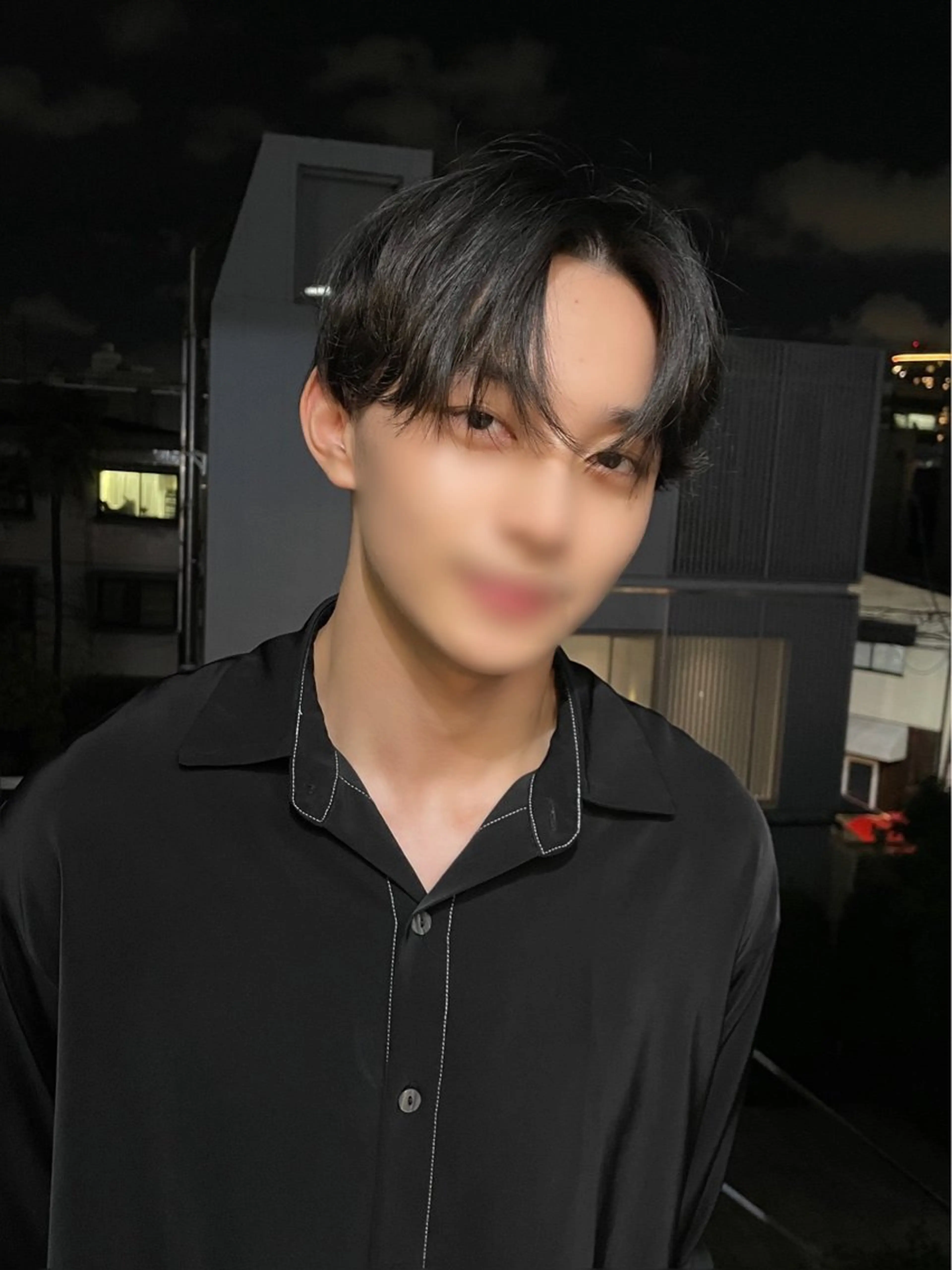 メンズ センターパート メンズ韓国風 韓国リアルハッシュ レイヤーカットのヘアスタイル