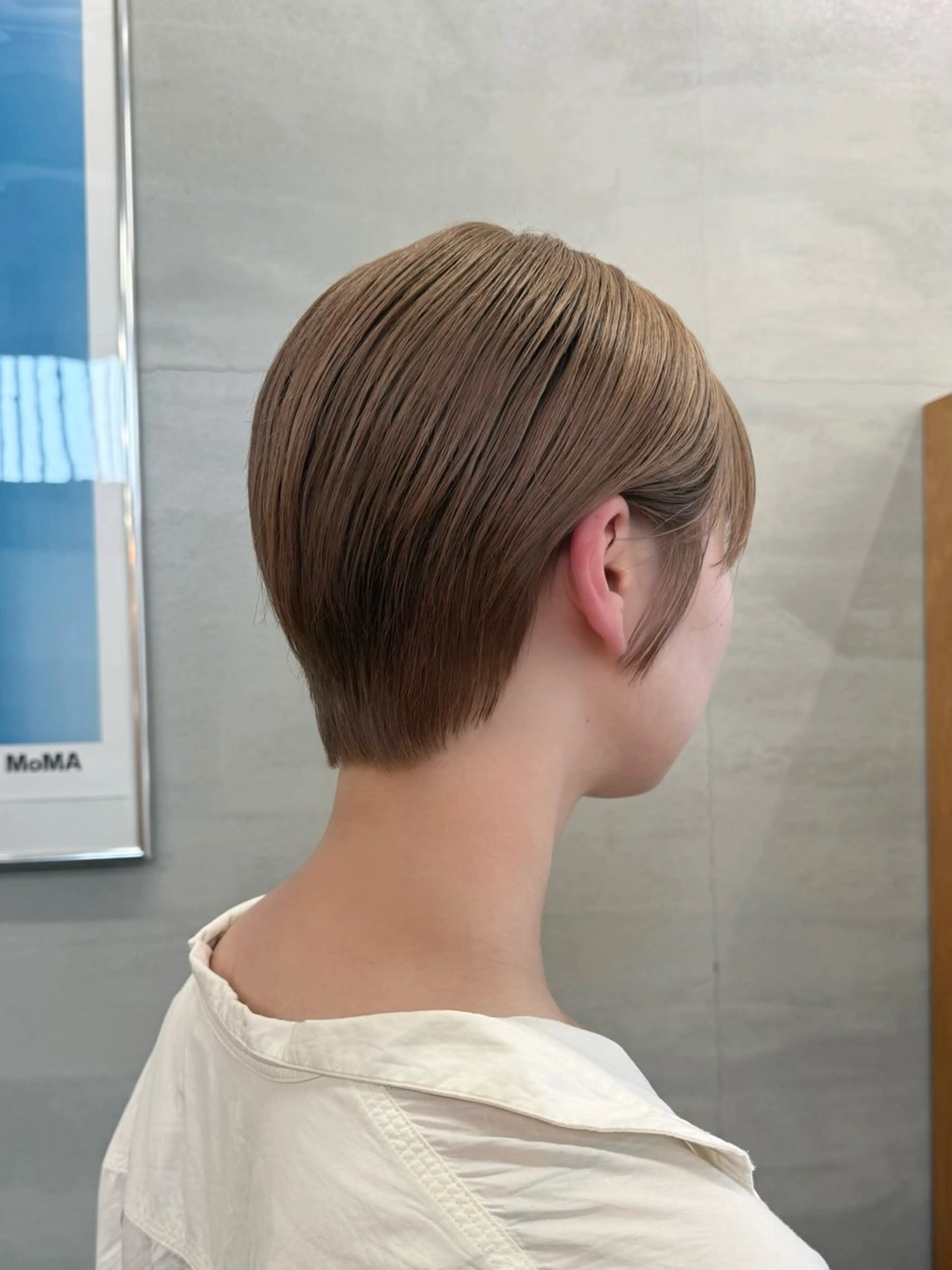 ショート カラー ハイトーンカラー ショートヘア コノカ/暖色カラー/ 透明感カラーのヘアスタイル