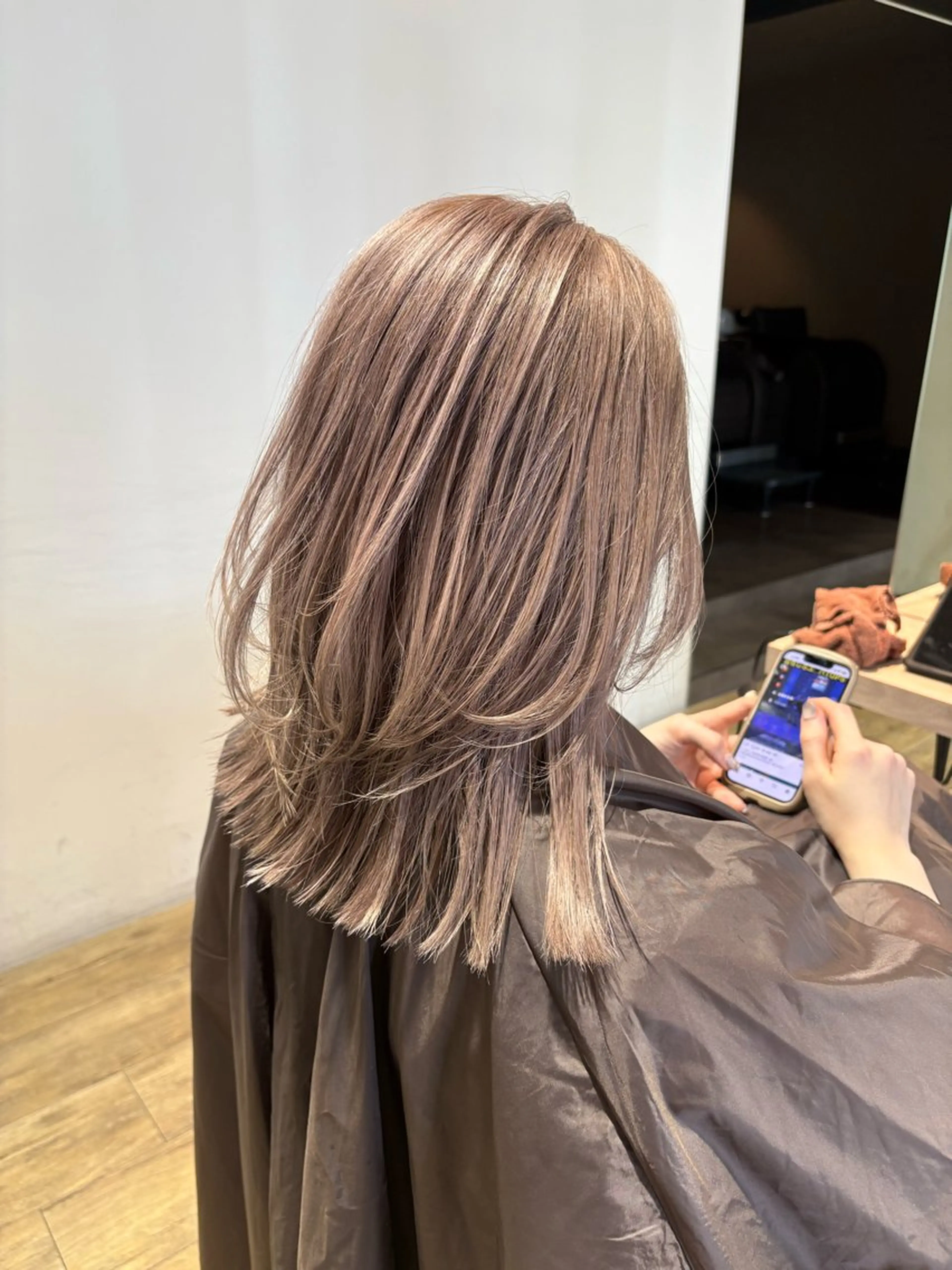 ロング カット ヘアカラー トリートメント 前田 菜奈子のヘアスタイル