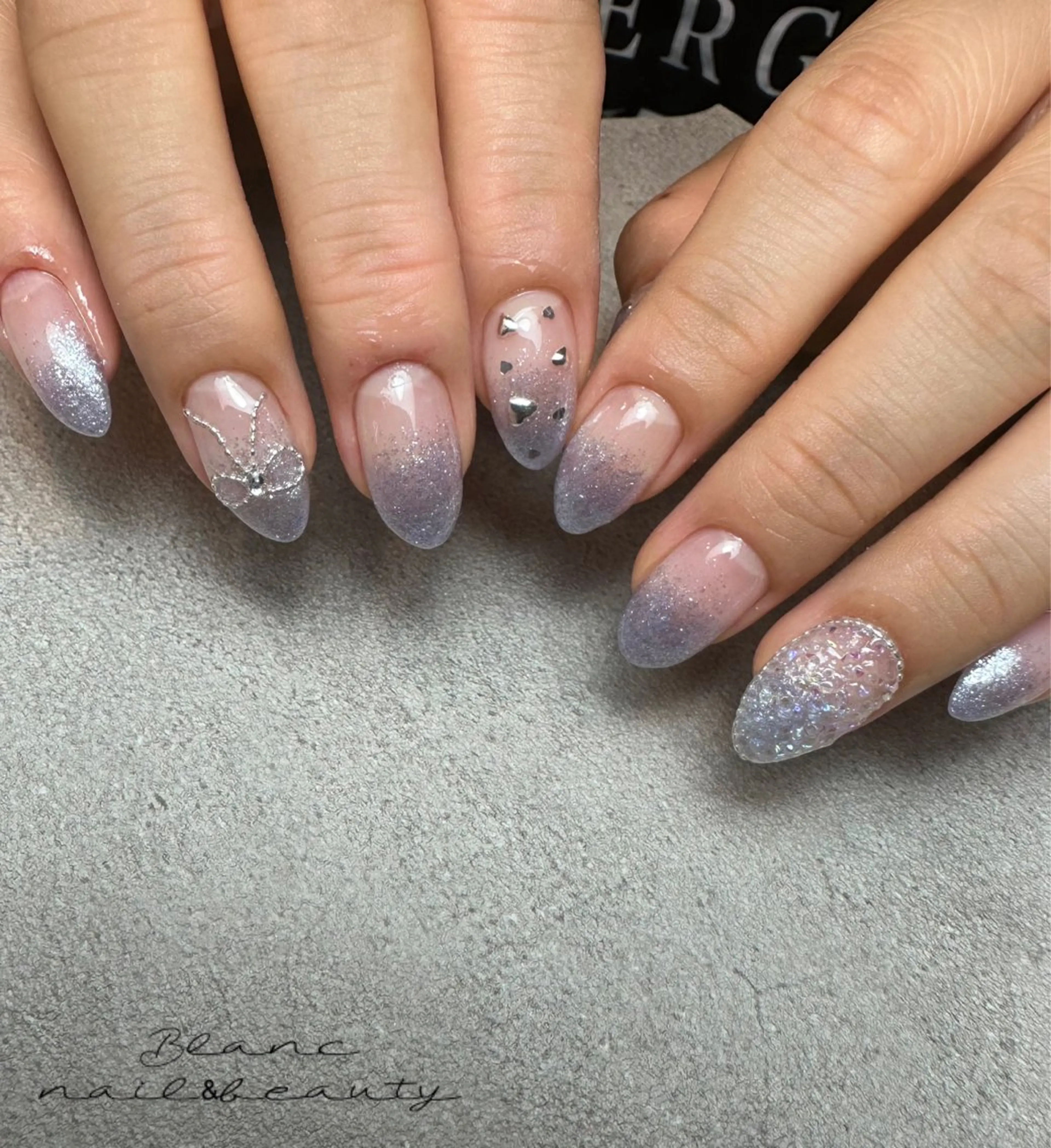 ネイル Blanc ブランのネイルデザイン