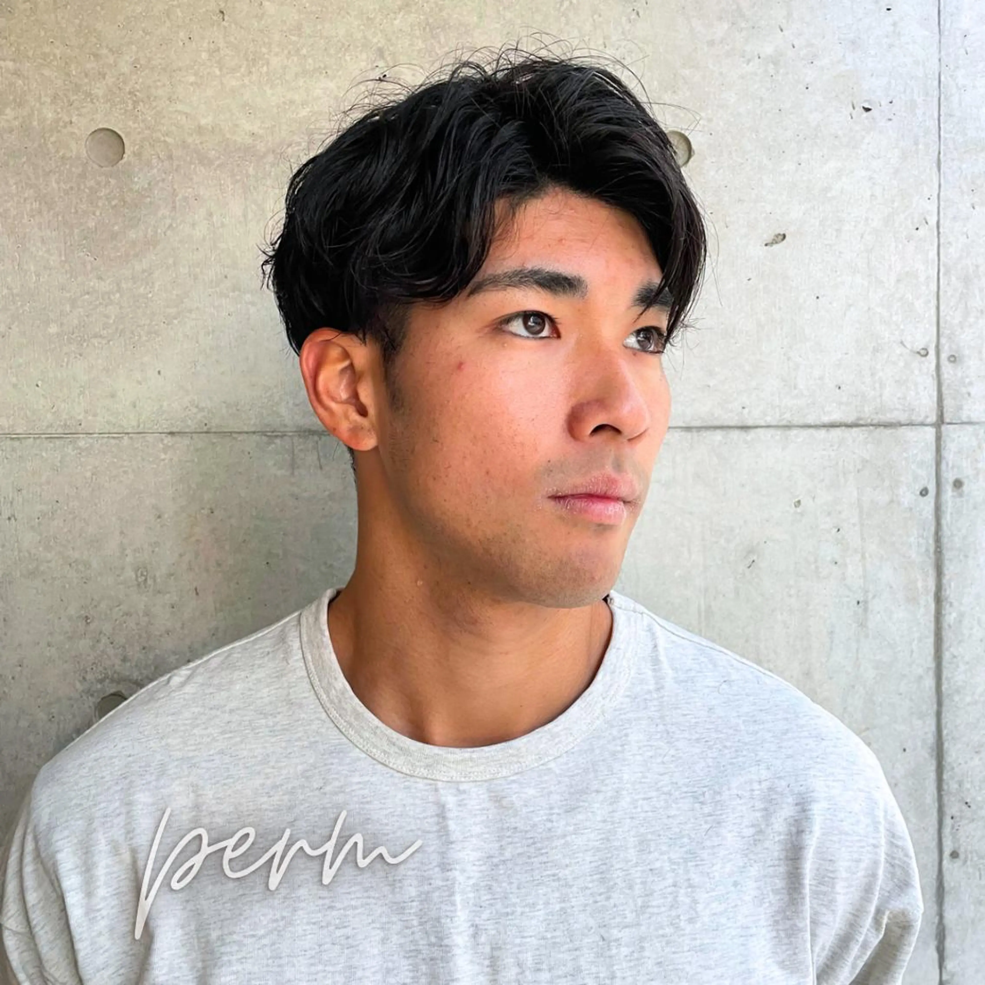 ショート くせ毛 ONE.STOP. LABOのヘアスタイル
