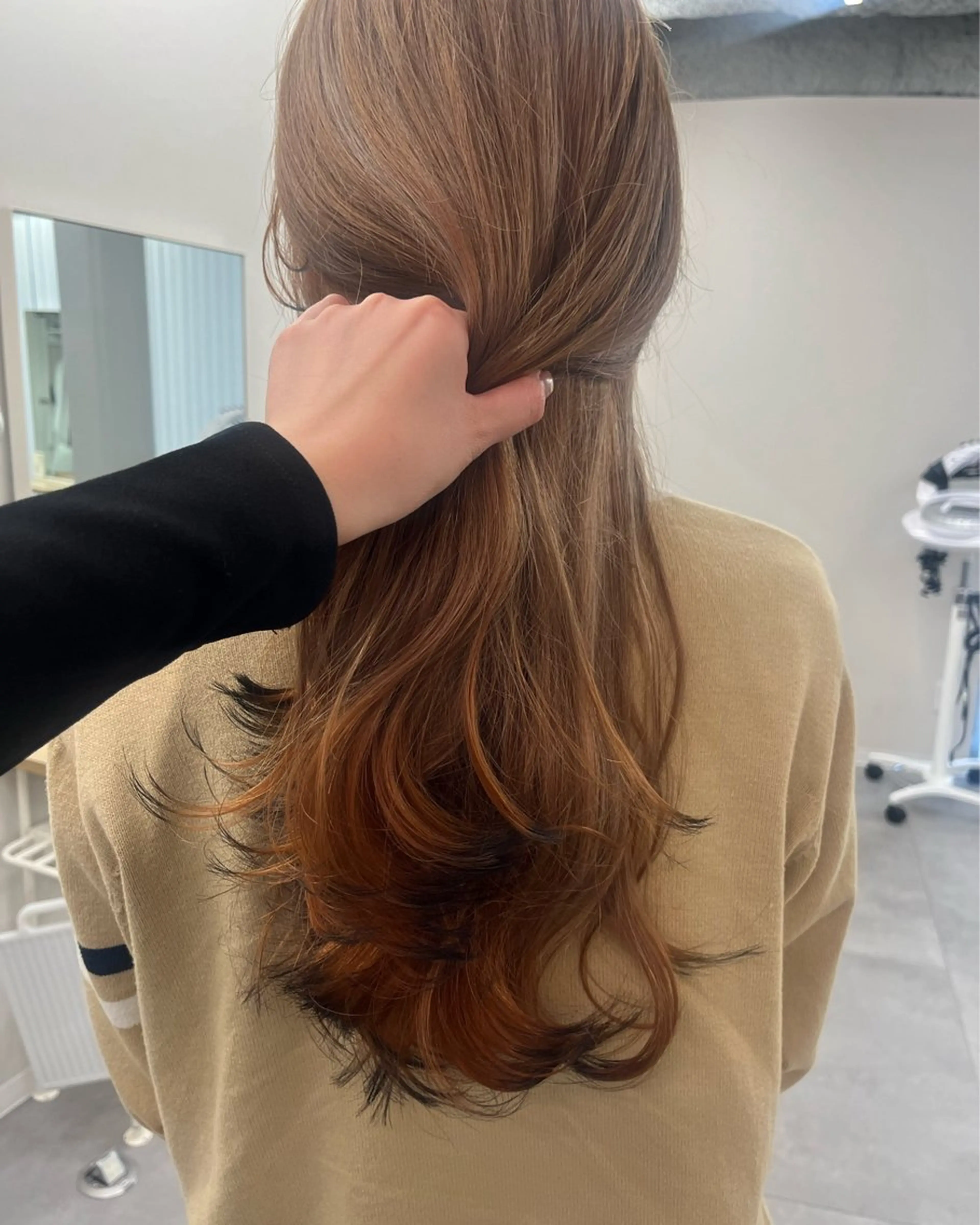 ロング 狐カラー 大林 エリコのヘアスタイル
