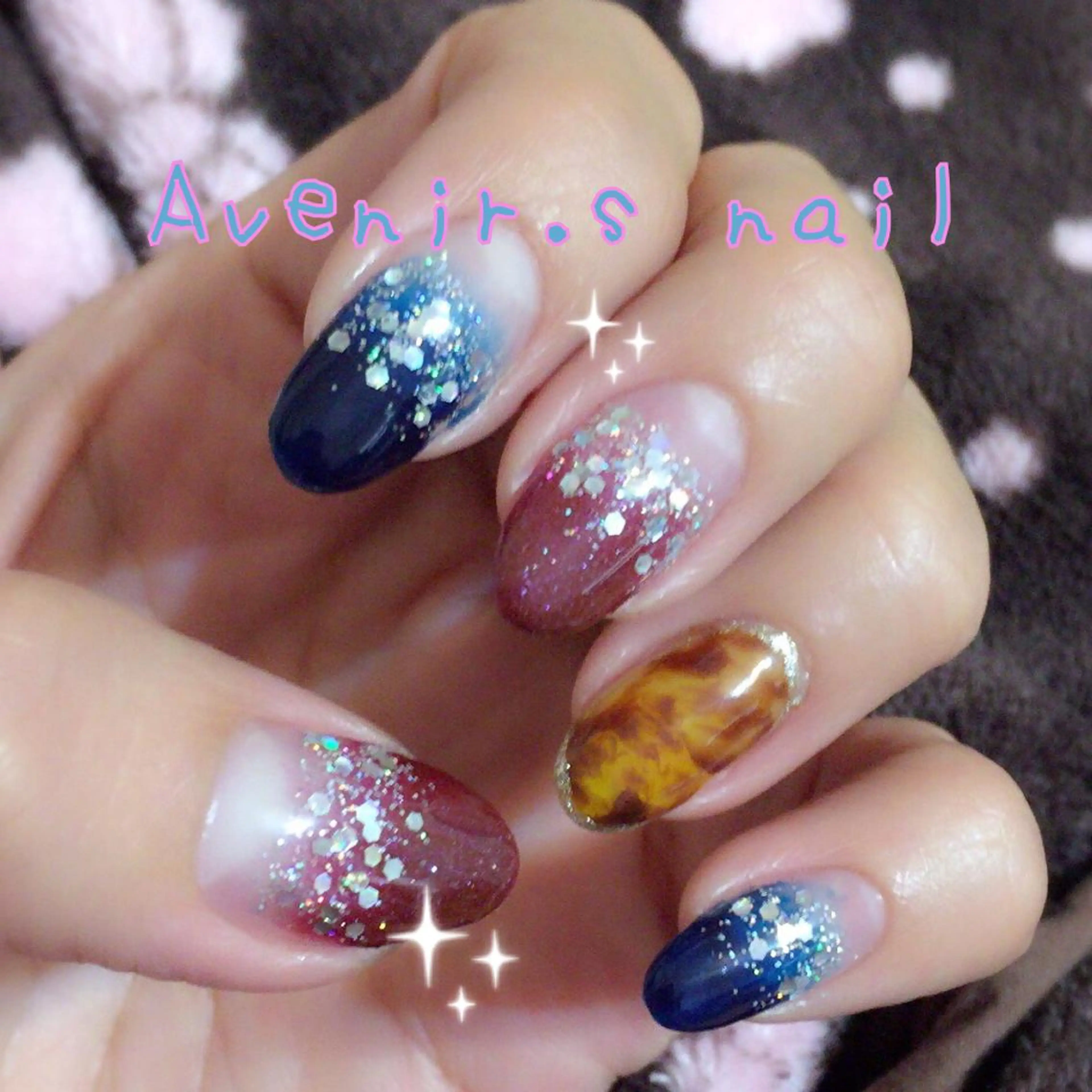 ネイル べっ甲ネイル グラデーション ラメ(グリッター) Home Salon Avenir.のネイルデザイン