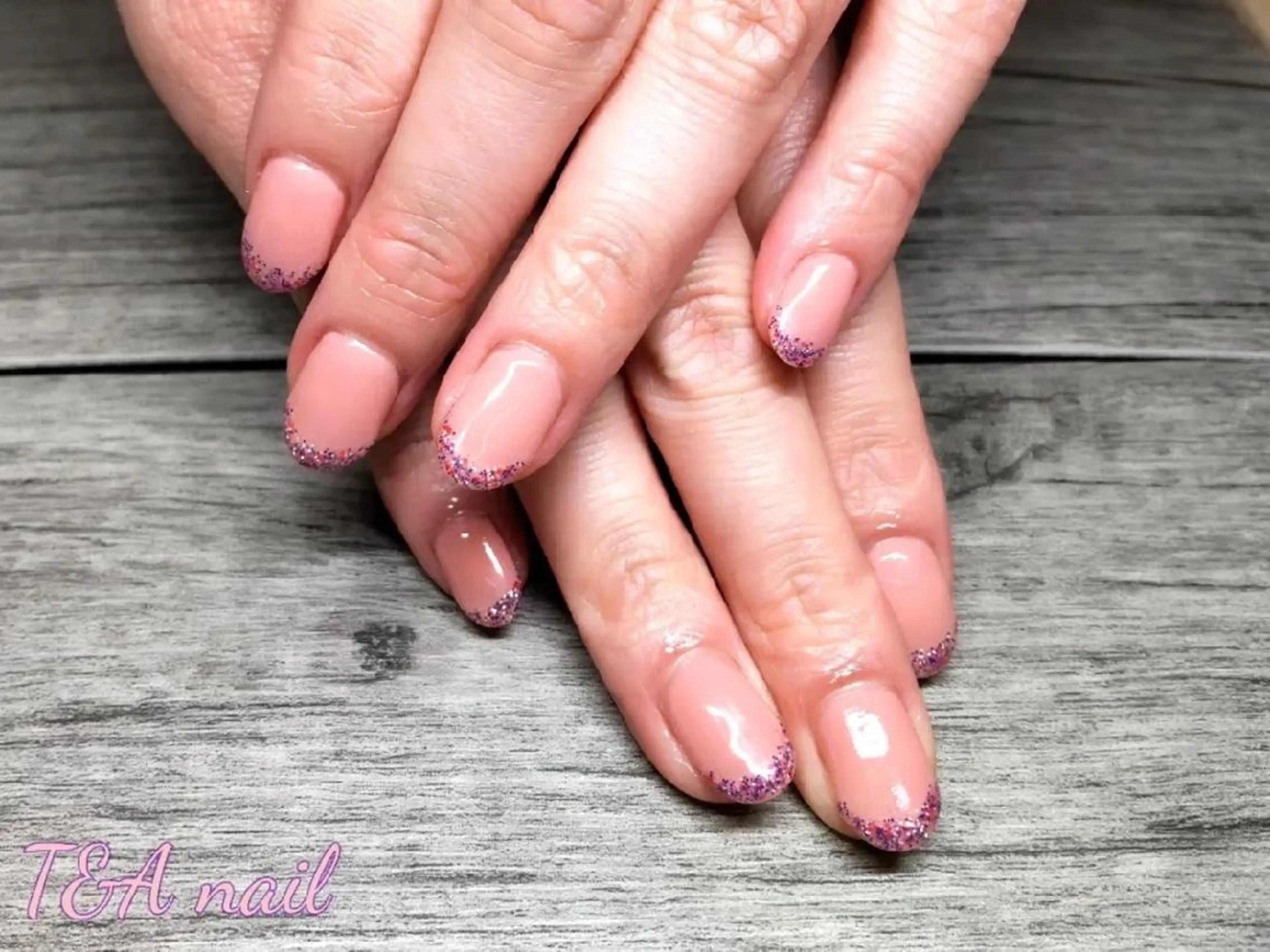 ミディアム ネイル フレンチネイル ジェルネイル ピンク スカルプネイル 春ネイル ハンドネイル T&A nailのネイルデザイン