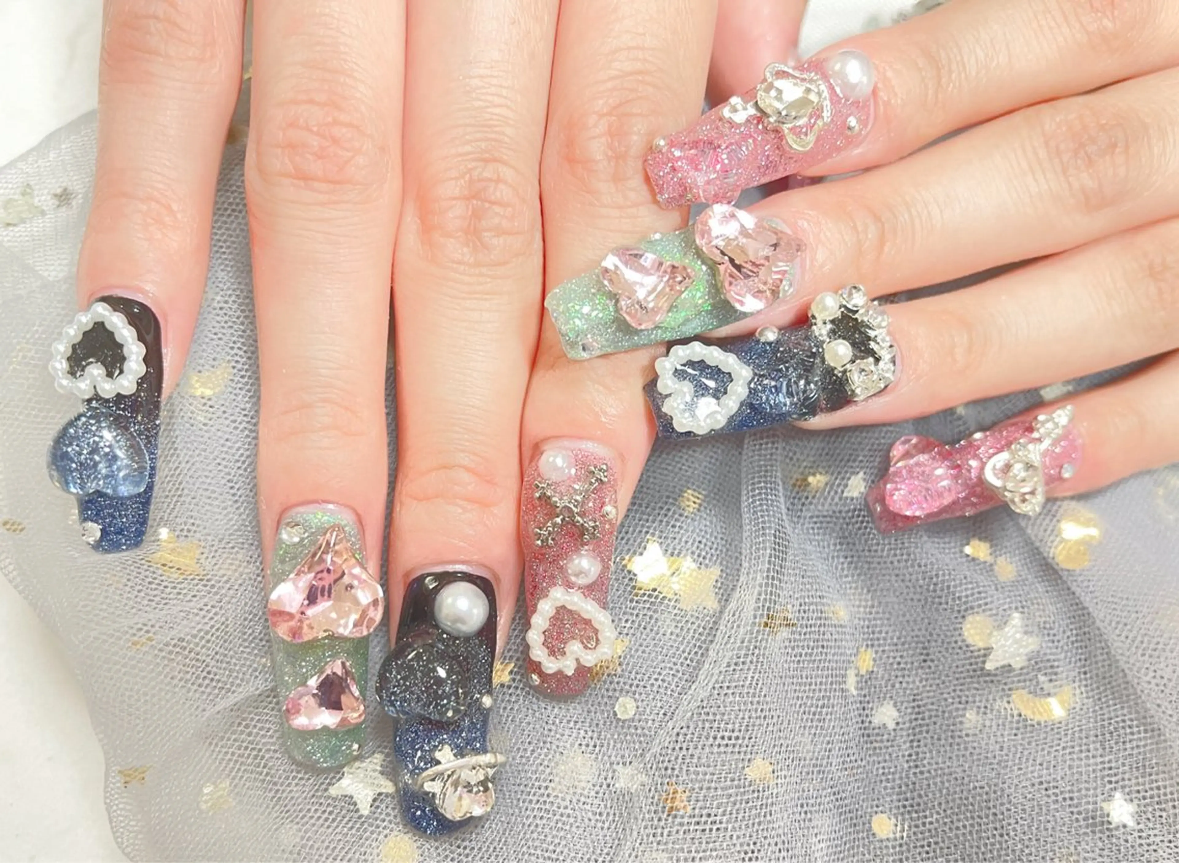 ネイル ハンドネイル 🎀ネイルサロン エクラYUI🎀のネイルデザイン