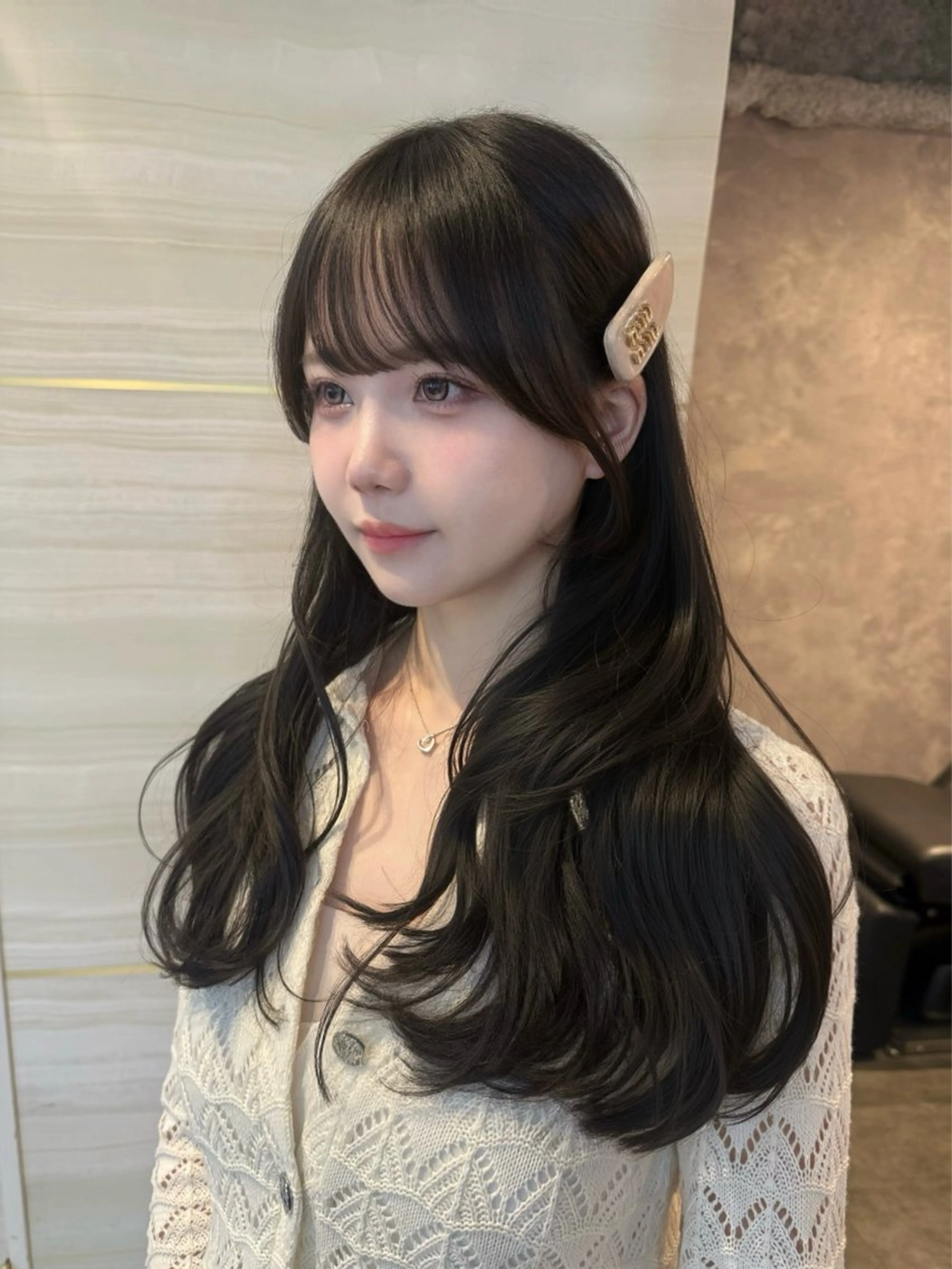 セミロング カラー ヘアアレンジ カット 🌱巴結生🌿グレー ジュ☁️ミルクティーのヘアスタイル