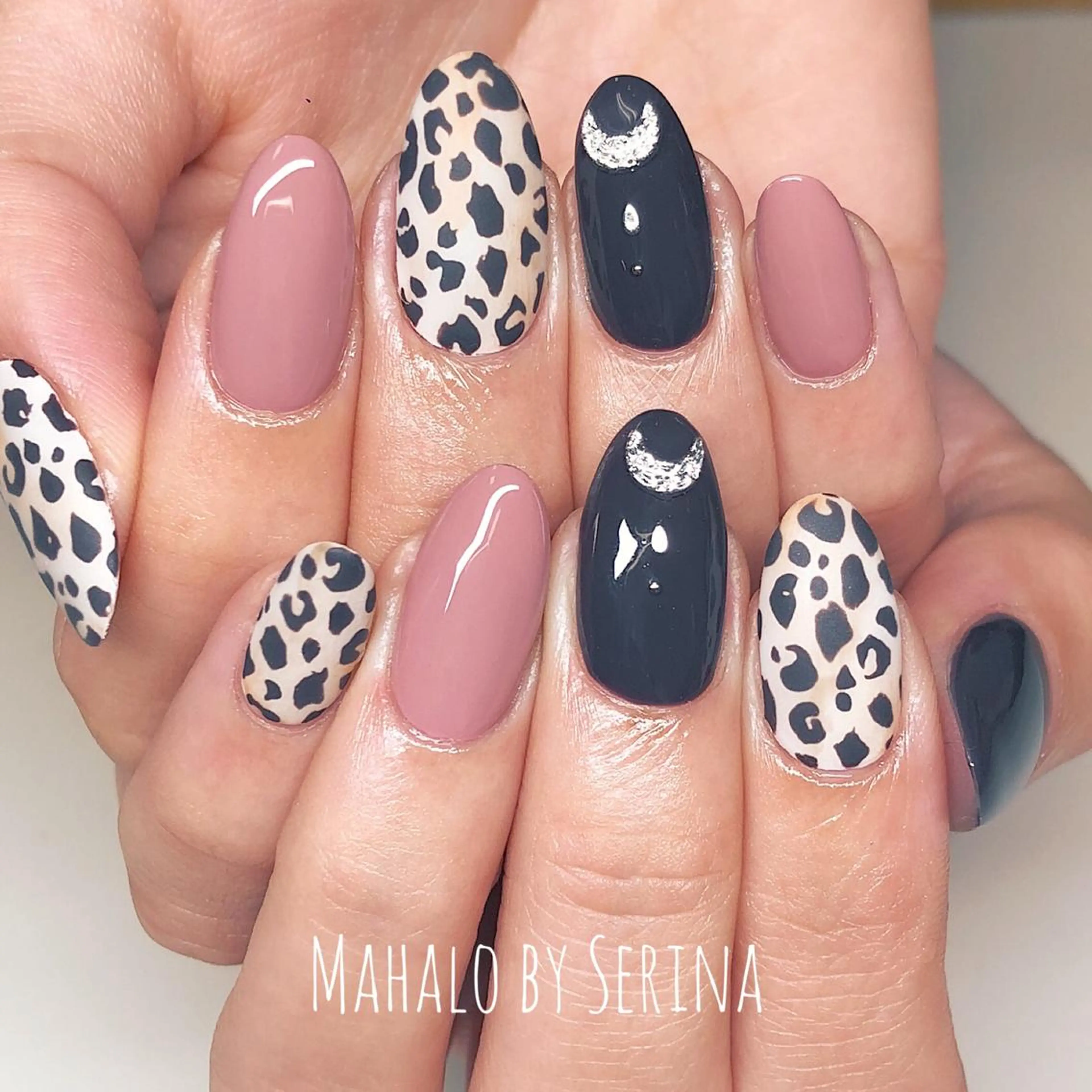 ミディアム カラー ネイル SUNNY BAE. SERINAのネイルデザイン