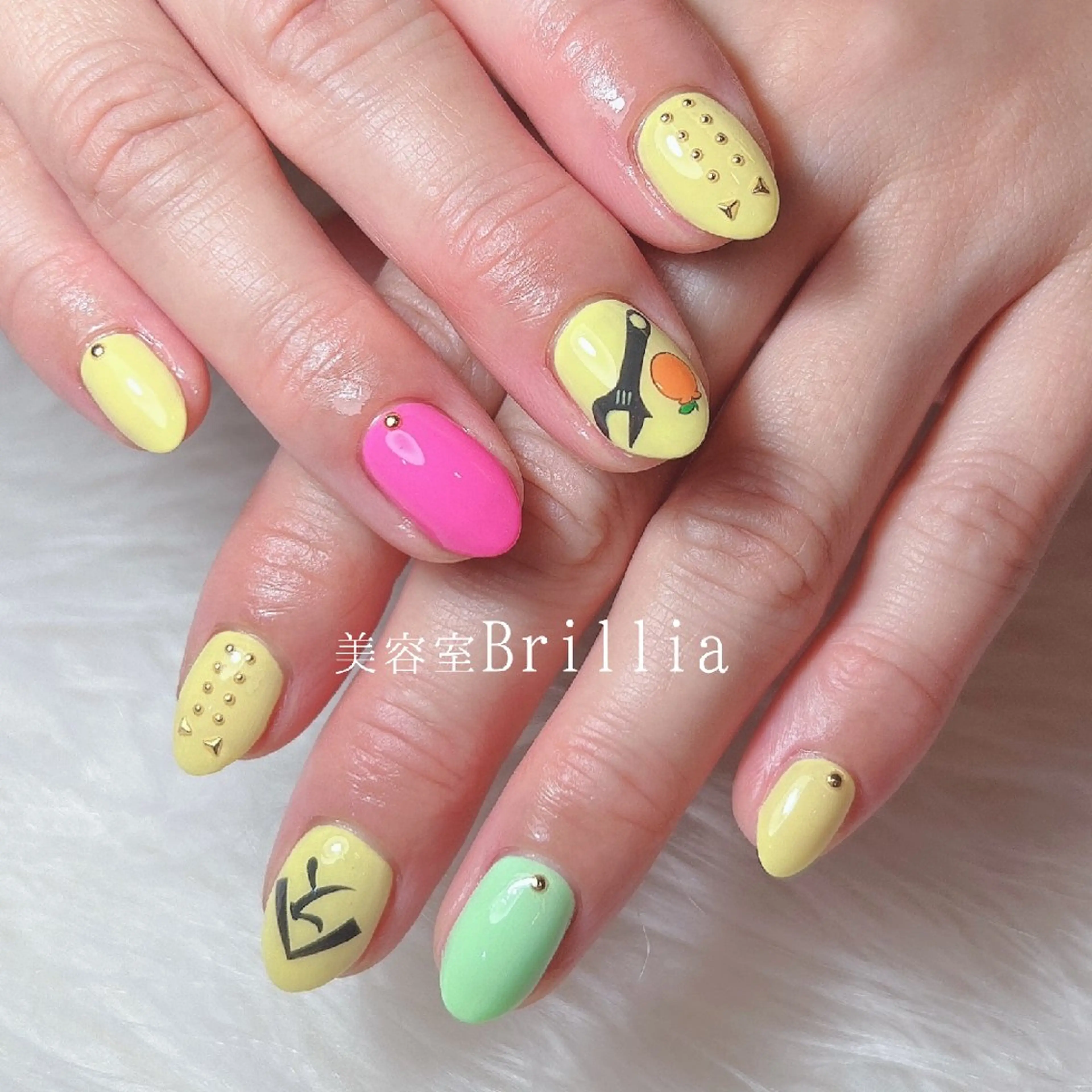 ネイル 持ち込み ハンドネイル 柴田 彩のネイルデザイン