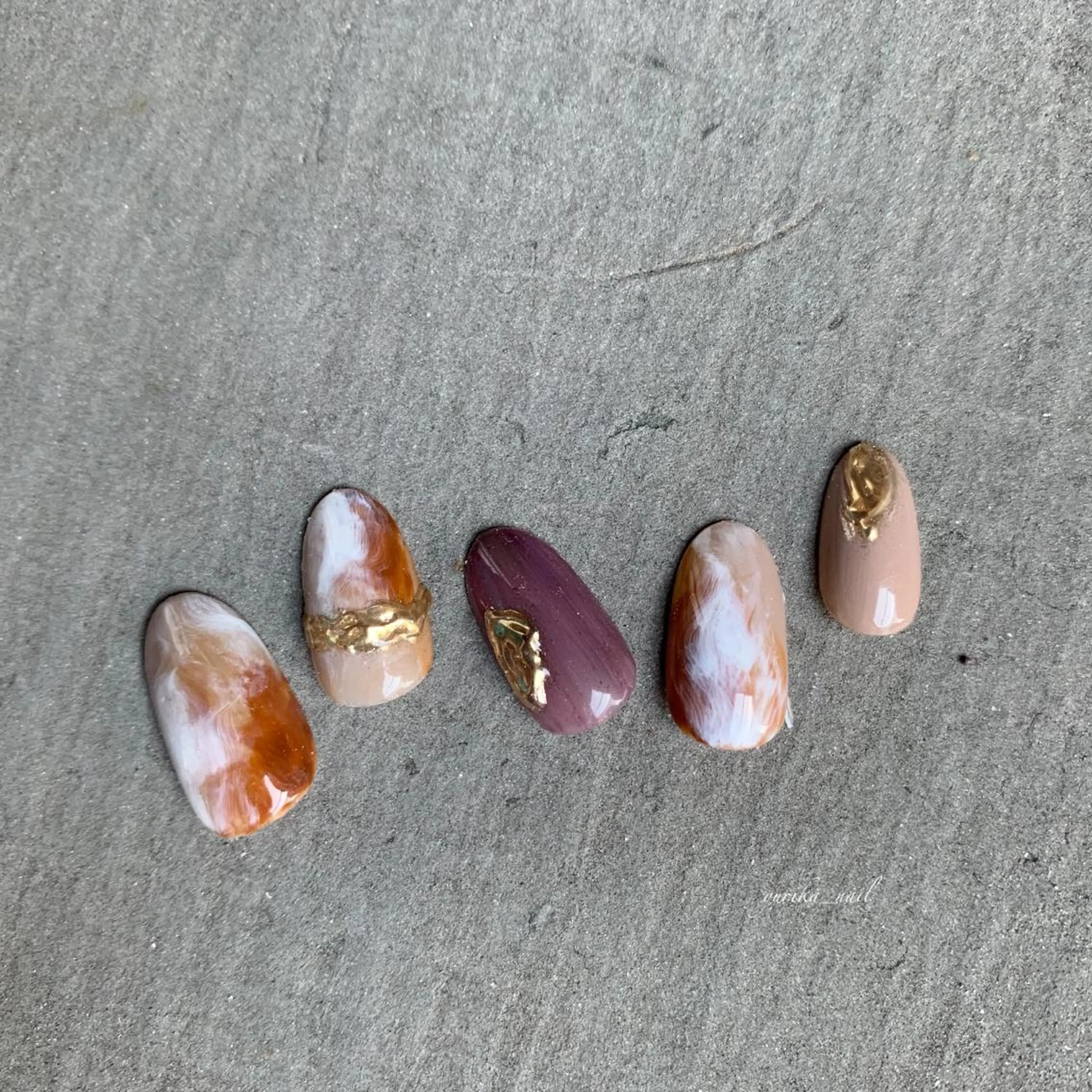 ミディアム カラー パーマ ヘアアレンジ メンズ キッズ ネイル マツエク・マツパ ブラウンカラー カラーマツエク ブラウン ニュアンスネイル ニュアンスパーマ yuri kaのネイルデザイン