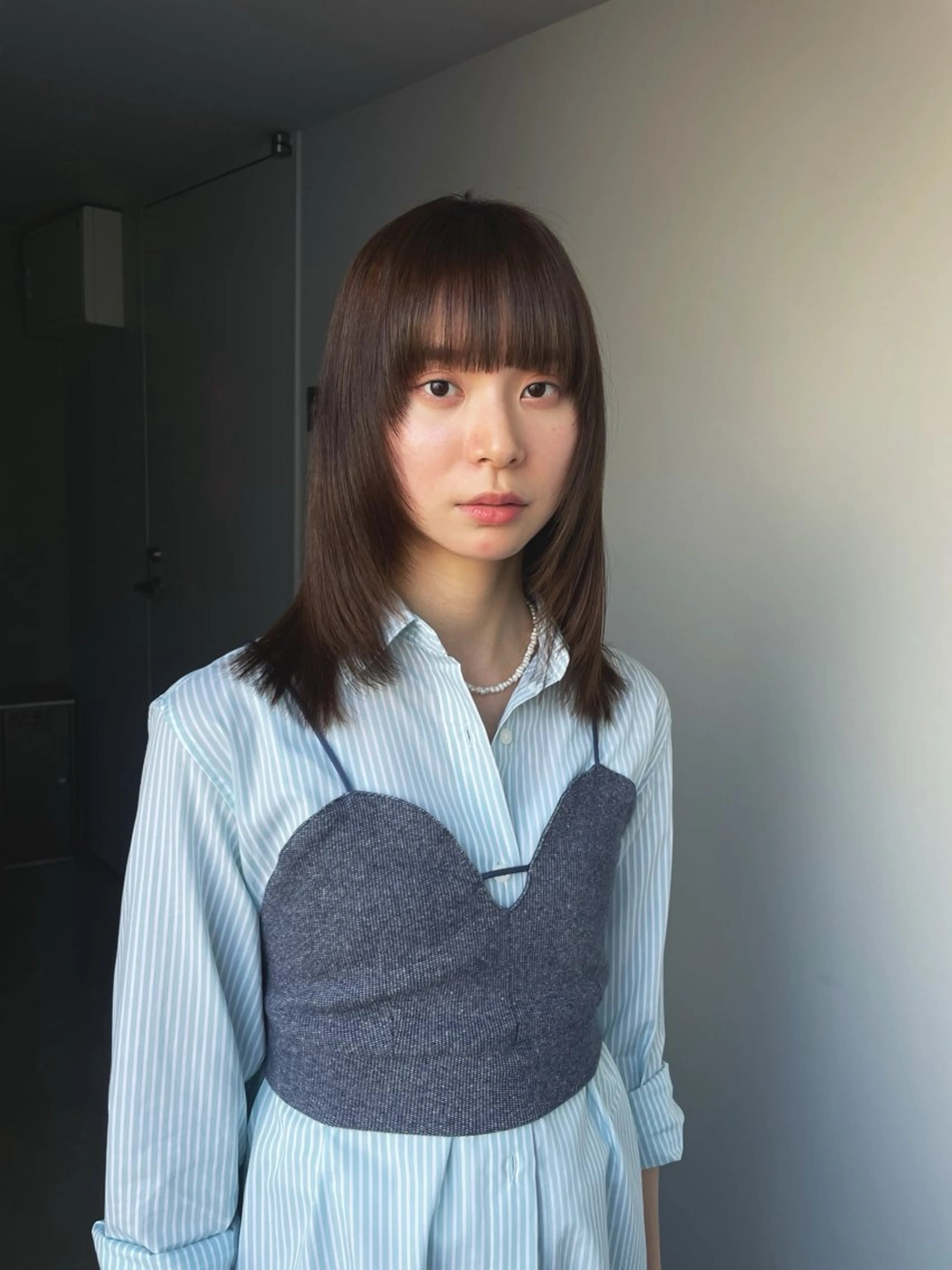 セミロング カット 佐伯 和佳のヘアスタイル
