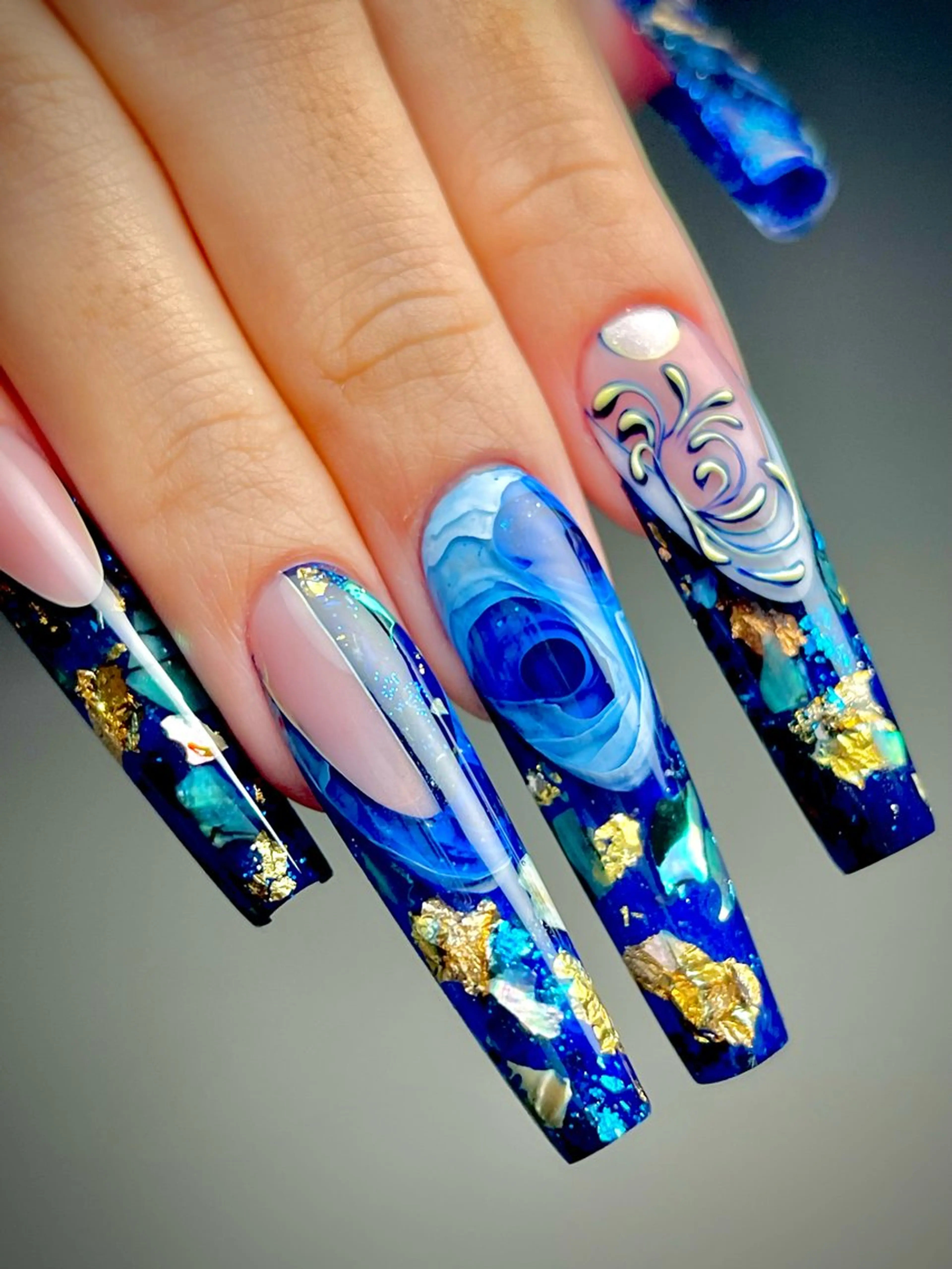 ネイル ロングネイル スカルプネイル 井手 優妃のネイルデザイン