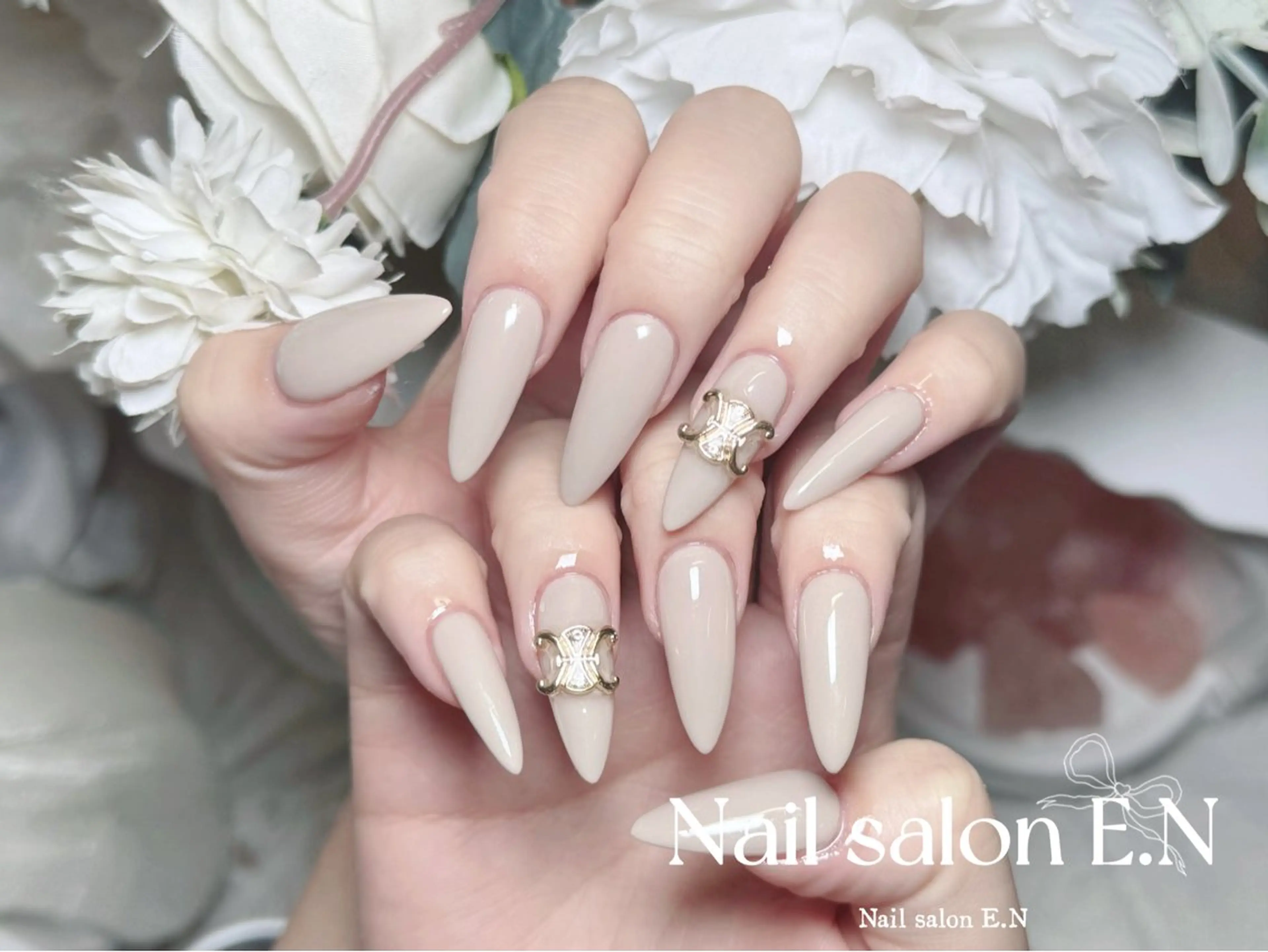 ネイル アートネイル オーロラネイル ブラウン クリアネイル フレンチネイル ハンドネイル E.N🦋 長さ出し/持ち込みのネイルデザイン