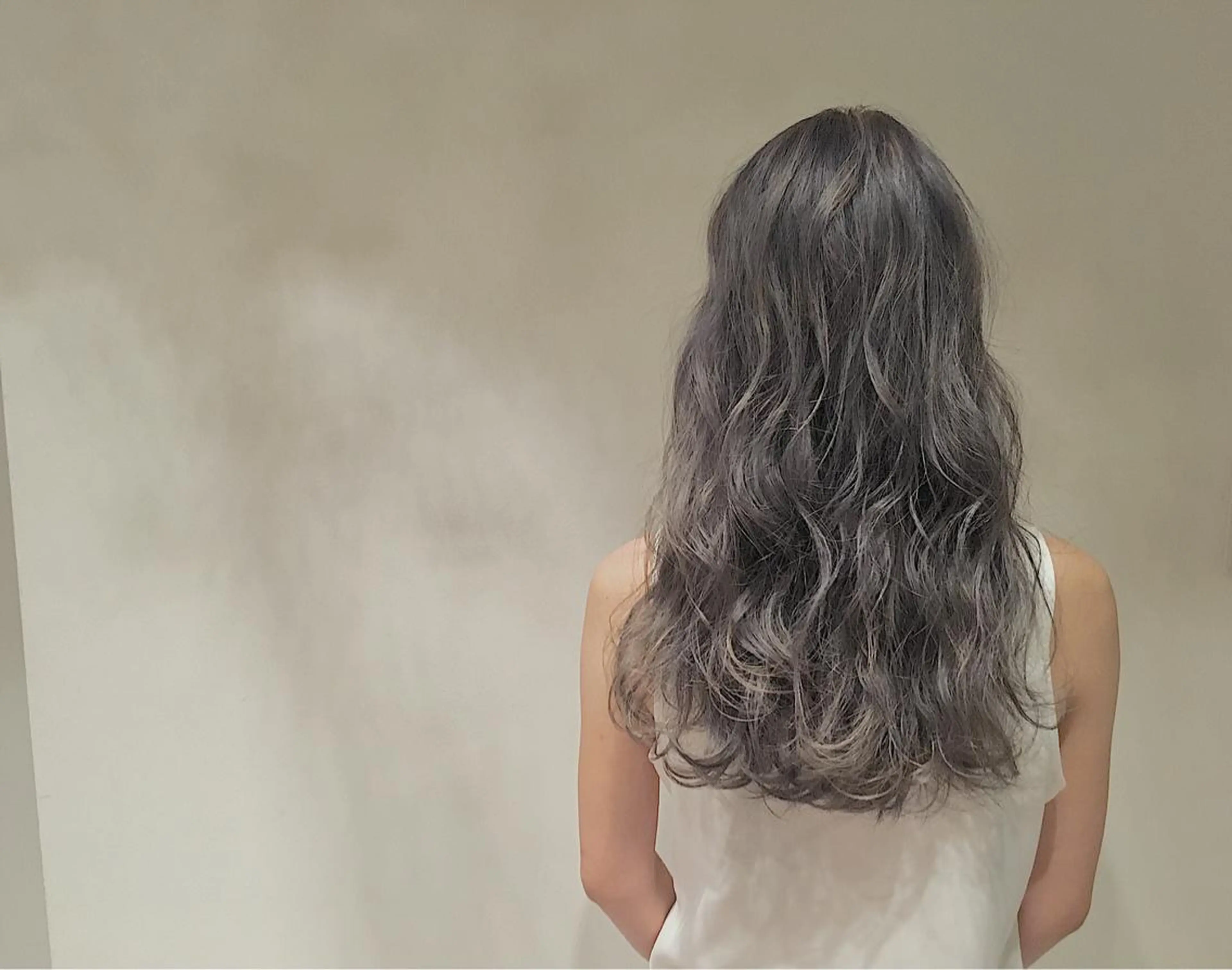 ロング カラーモデル募集中 美容室ハピスのヘアスタイル