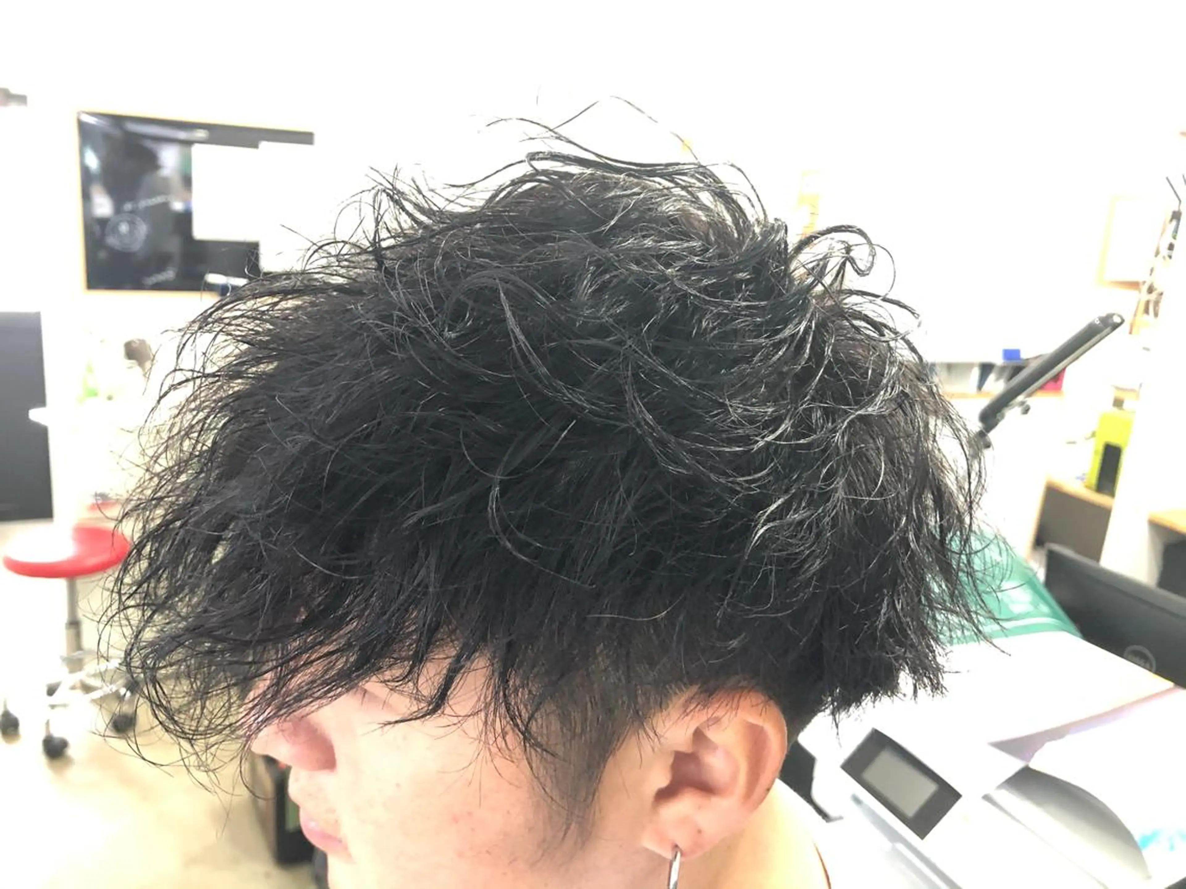 パーマ 中越 仁一郎のヘアスタイル