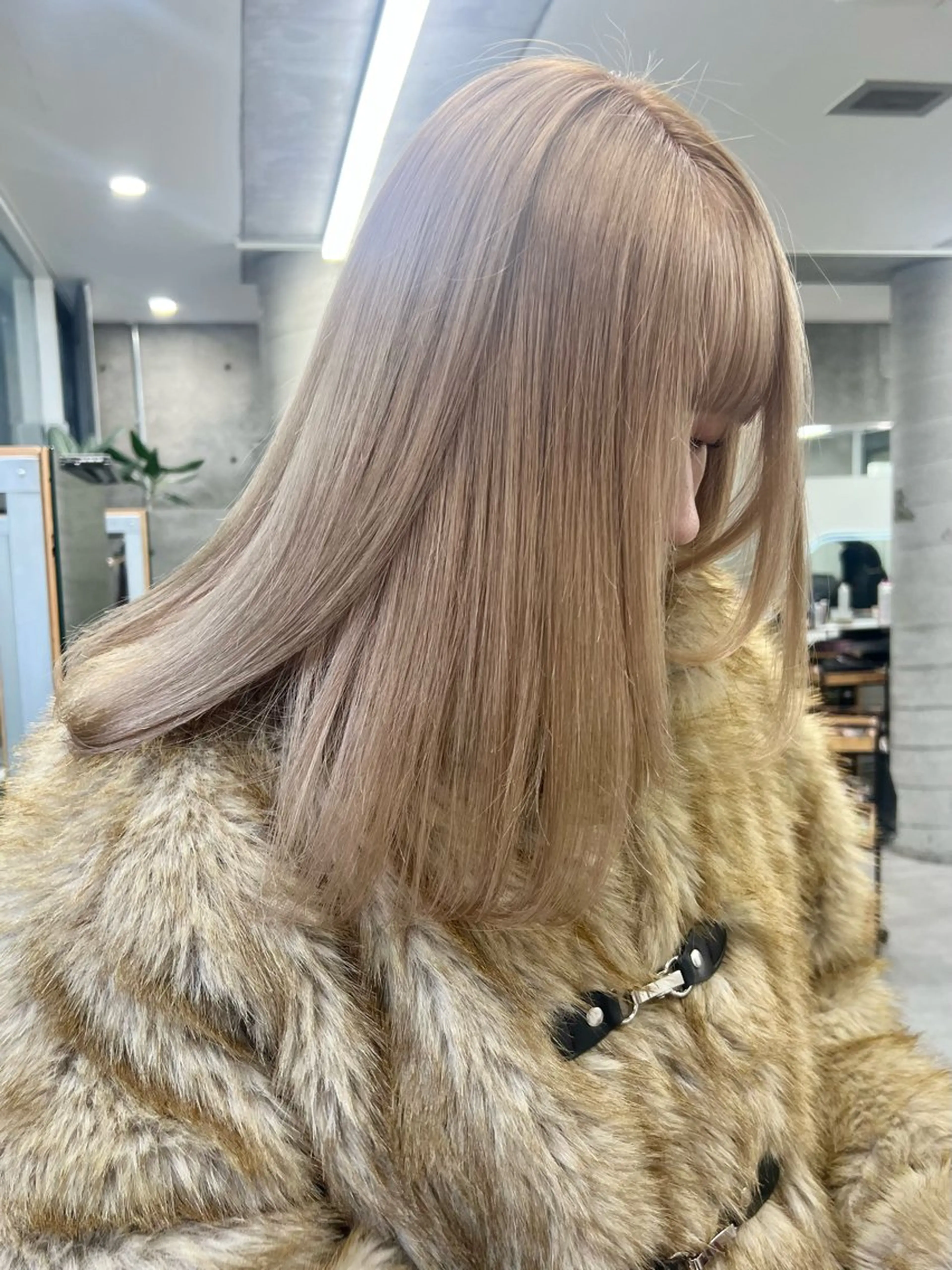 セミロング ヘアカラー トリートメント azusa/心斎橋/ ハイトーンカラーのヘアスタイル
