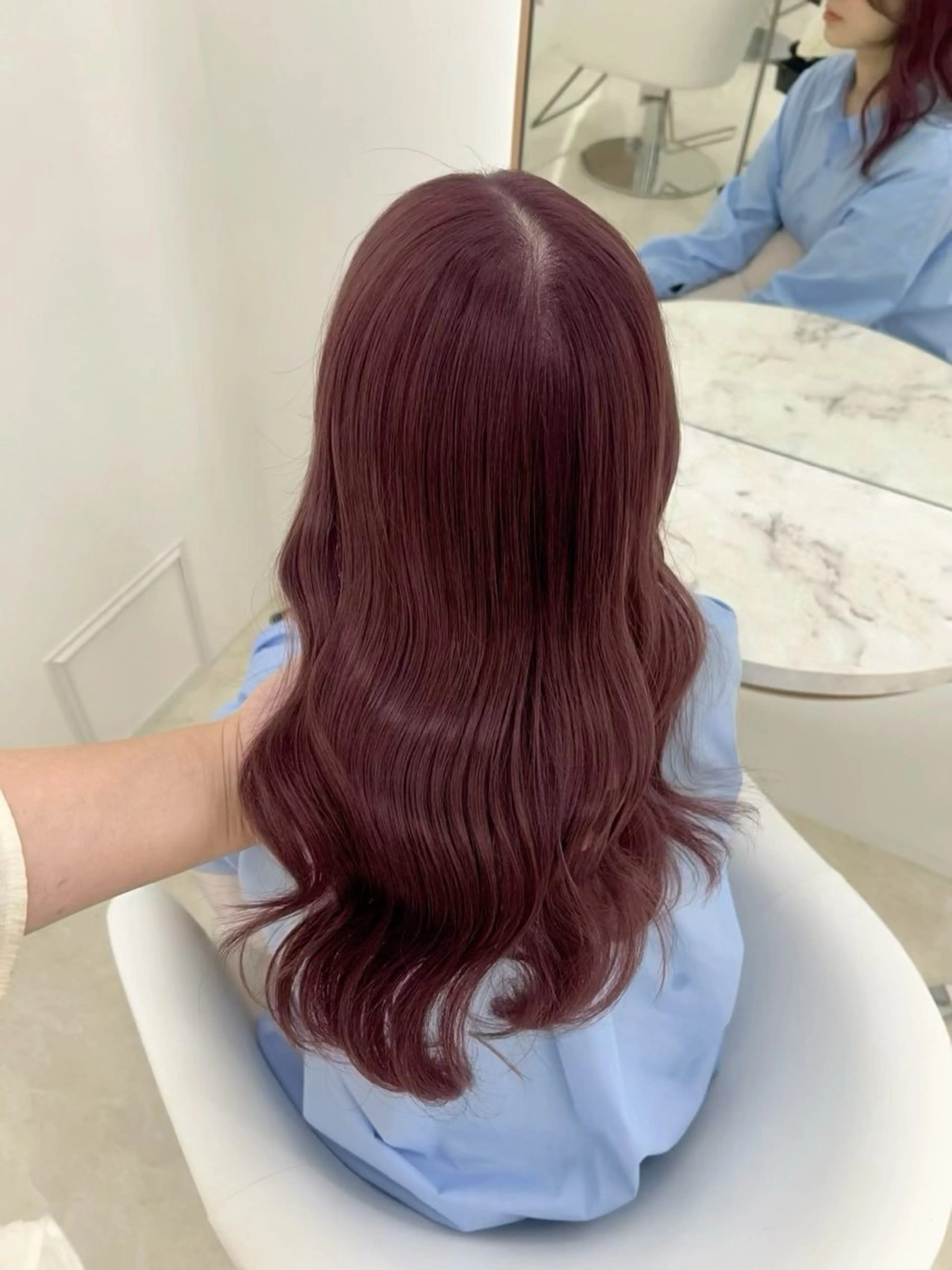 ロング ヘアカラー トリートメント shu ラベンダー/ピンクのヘアスタイル