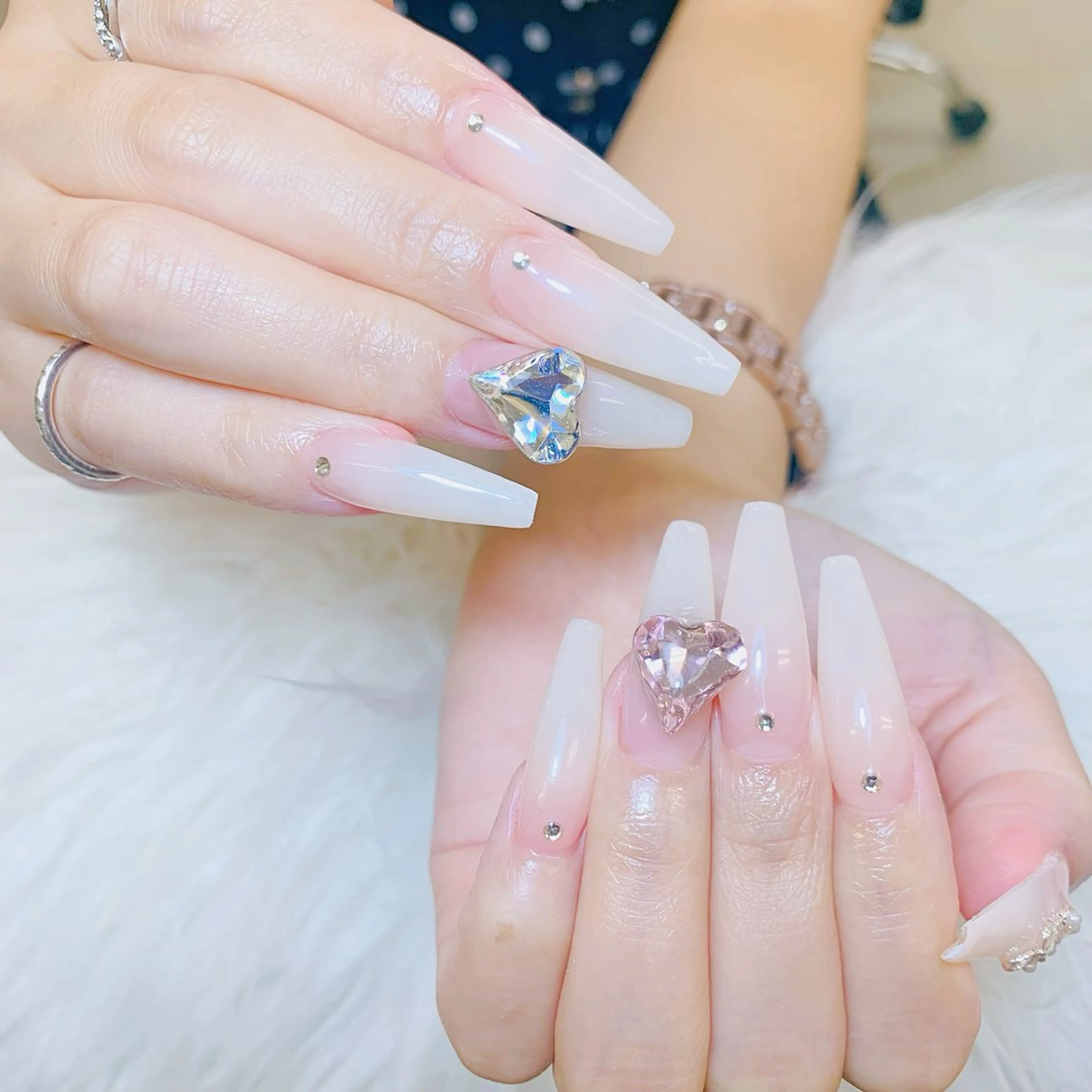 ネイル チークネイル 長さ出し フラッシュネイル フレンチネイル グラデーション ハンドネイル AN NAIL SALONのネイルデザイン