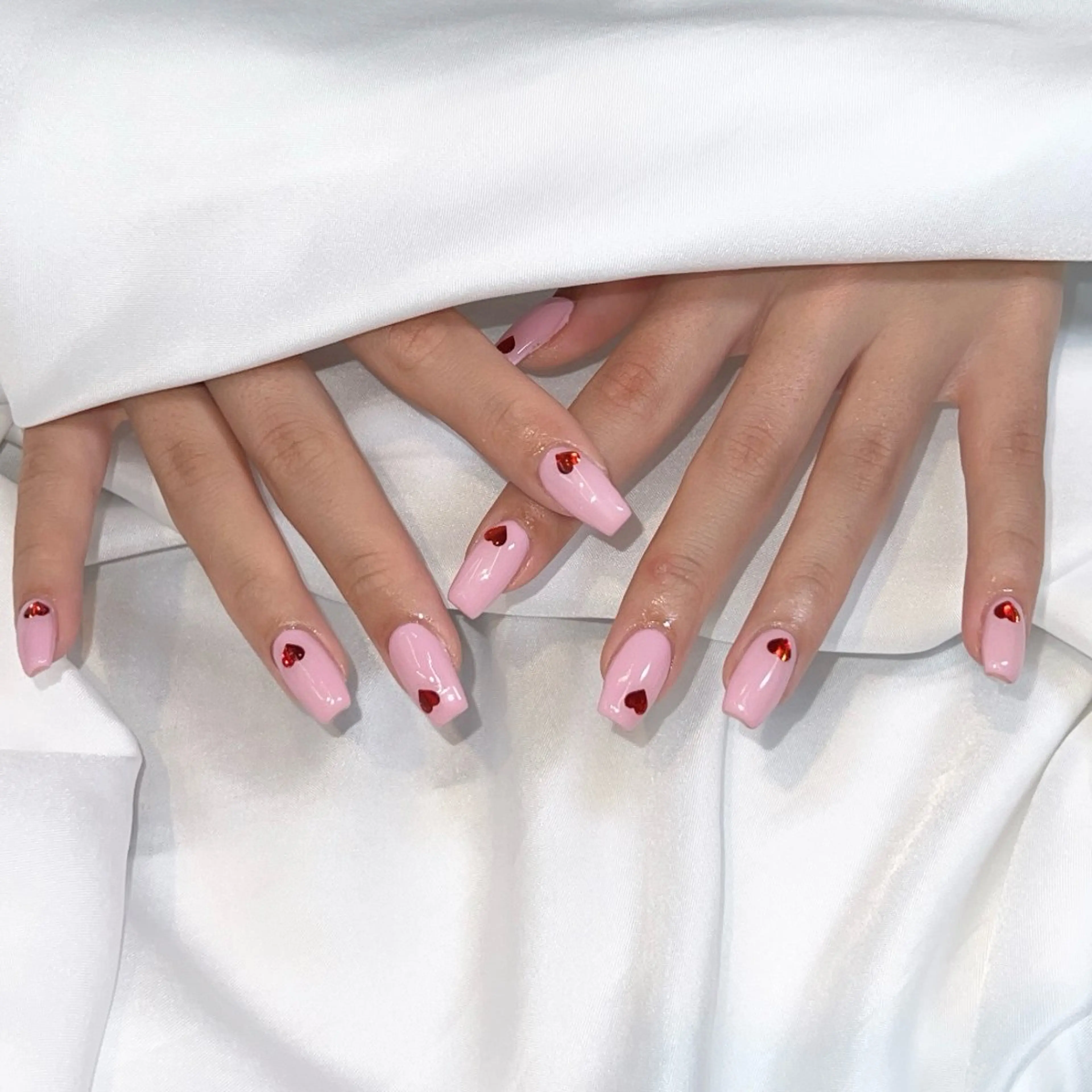 ネイル バレンタイン ハンドネイル E 大和八木/ airiのネイルデザイン